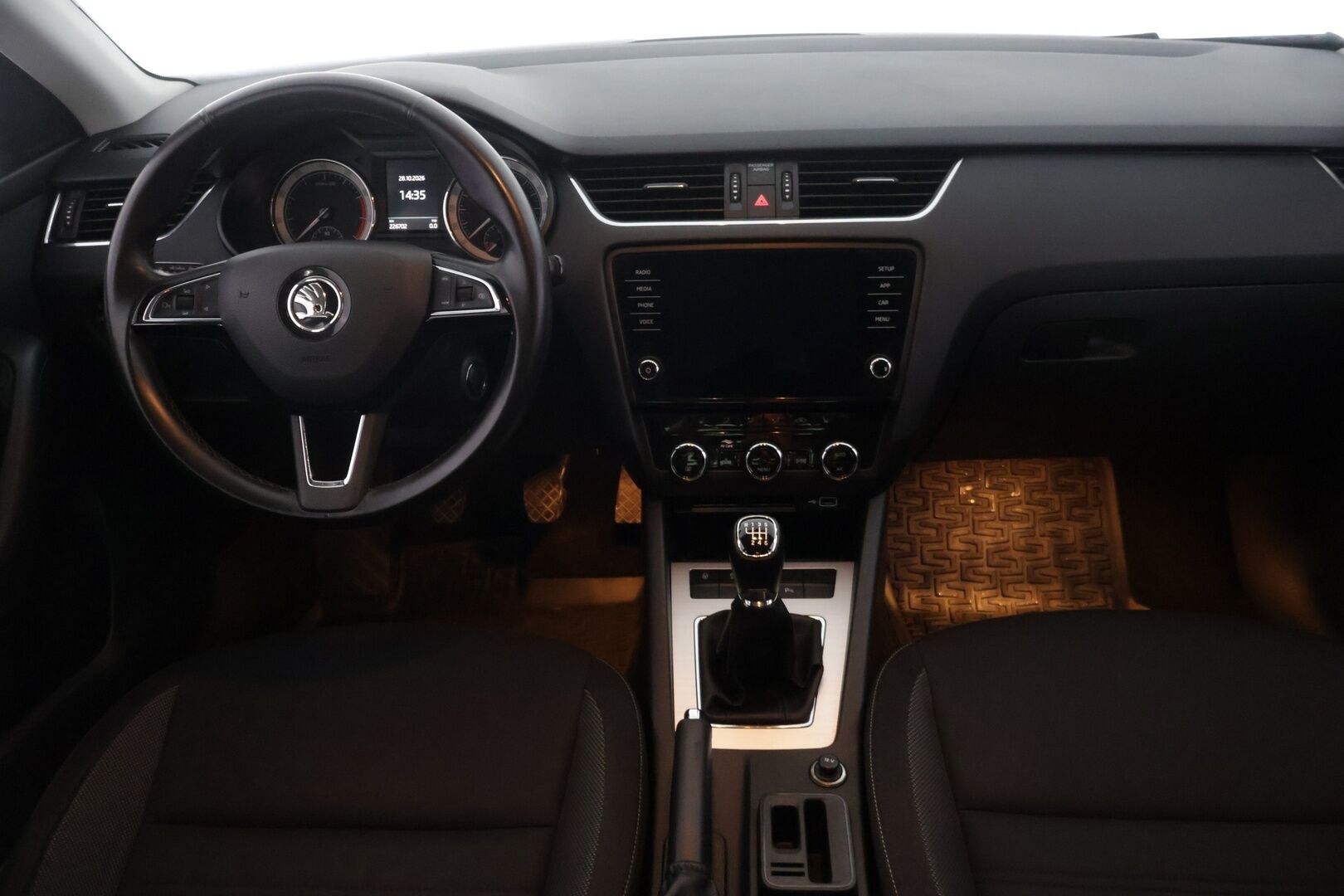 Skoda Octavia 2020 1,0 TSI Ambition BusinessLine - Suomi-auto | Webasto | Lämmitetty ohjauspyörä | Apple&Android | Vakkari - KORKO VAIN 3,99 %