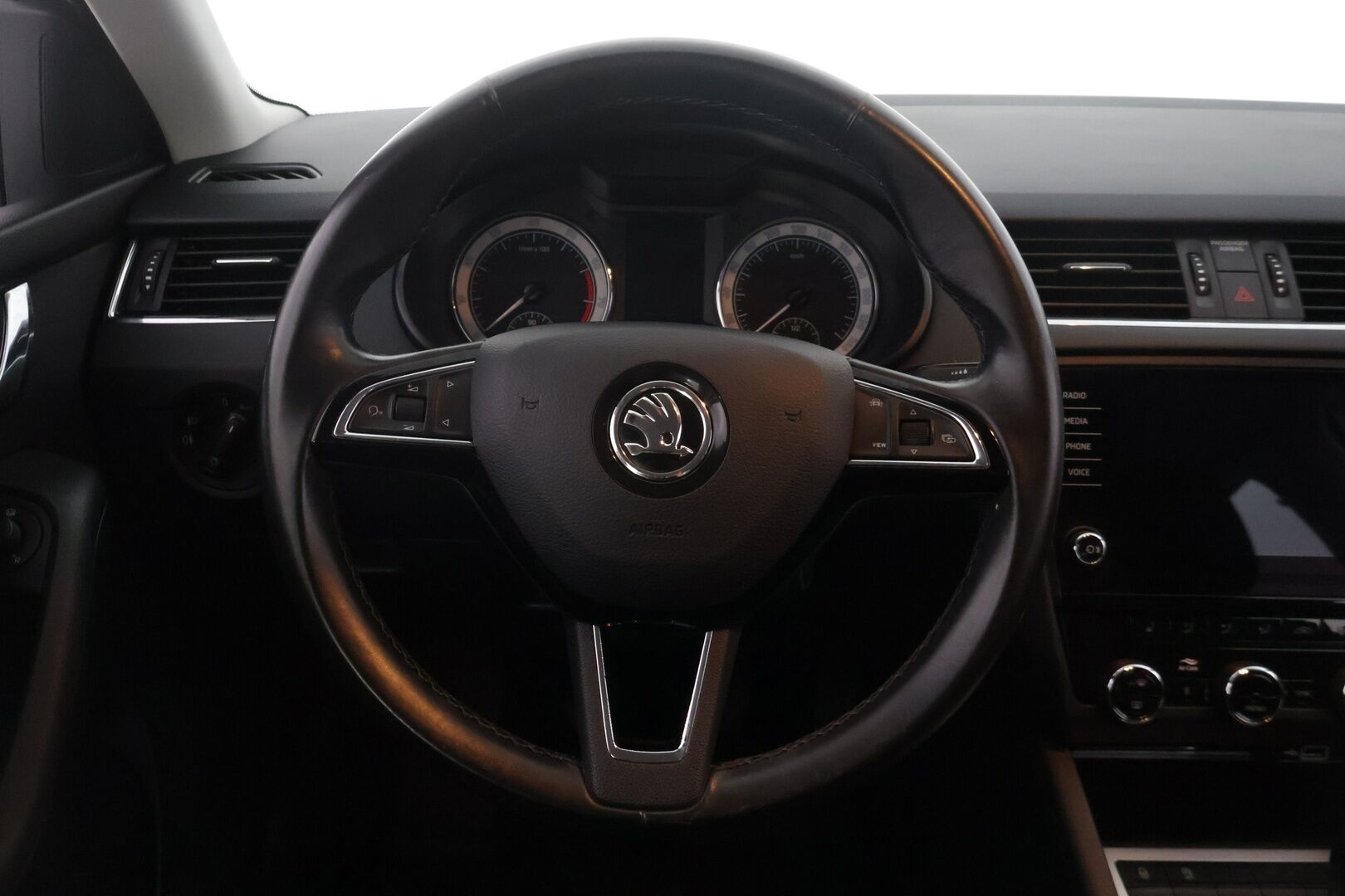 Skoda Octavia 2020 1,0 TSI Ambition BusinessLine - Suomi-auto | Webasto | Lämmitetty ohjauspyörä | Apple&Android | Vakkari - KORKO VAIN 3,99 %