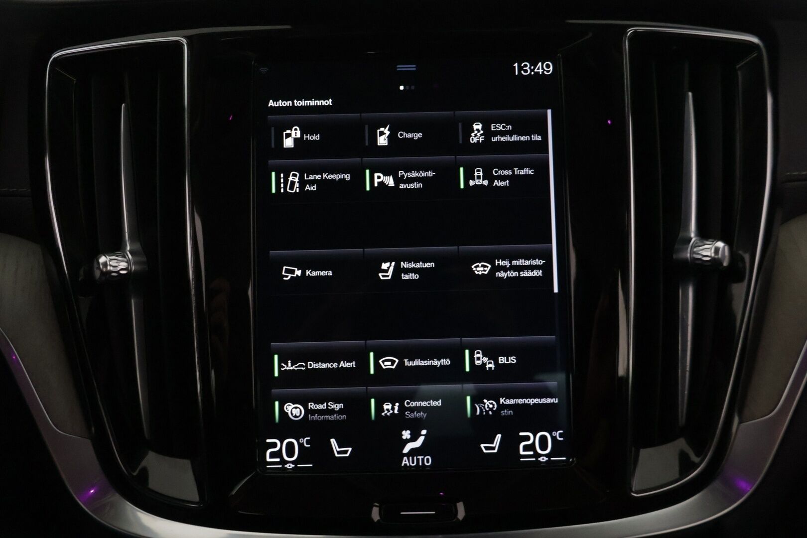 Volvo S60 2020 T8 TwE AWD Business Inscription aut. */ ACC / Hieronta / H&K / 360° / HUD / Ilmastoidut Nahkapenkit / Webasto / 2x renkaat* - Akku kuntotarkastettu / Juuri katsastettu / Jakohihna vaihdettu - HULLUT BLACKWEEK JATKOT - KORKOTARJOUS 2,49%