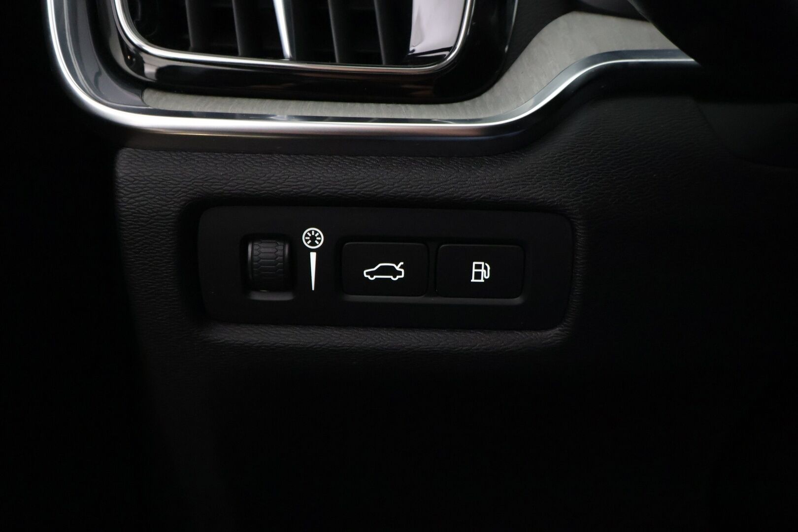 Volvo S60 2020 T8 TwE AWD Business Inscription aut. * Adapt.Vakkari / Webasto / Hieronta / Ilmastoidut Nahkapenkit / H&K / HUD / 360° * - Huippuvarusteltu Volvo!