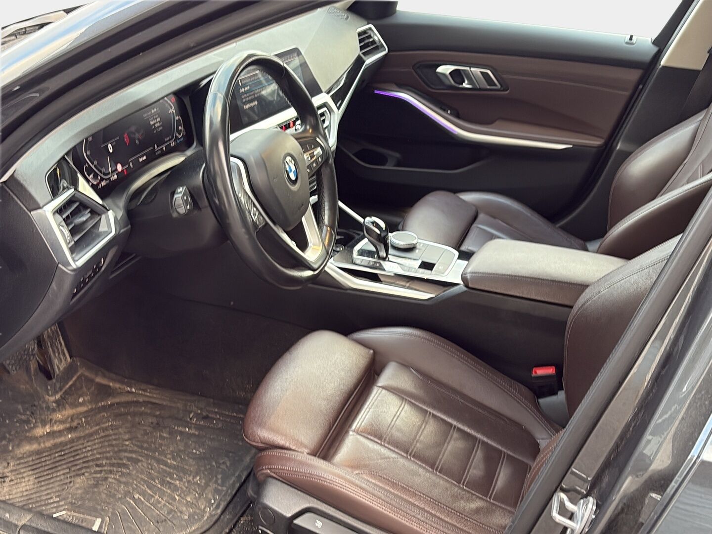 BMW 330 2020 G20 Sedan 330e A Charged Edition Sport* Ruskeat nahat / Vetokoukku / Professional Navi / Digimittari / Adapt.LED / Shadowline* - Juuri Katsastettu / 2x Hyvät renkaat / 2x Latauskaapelit - HULLU BLACKWEEK KORKOTARJOUS 2,49%