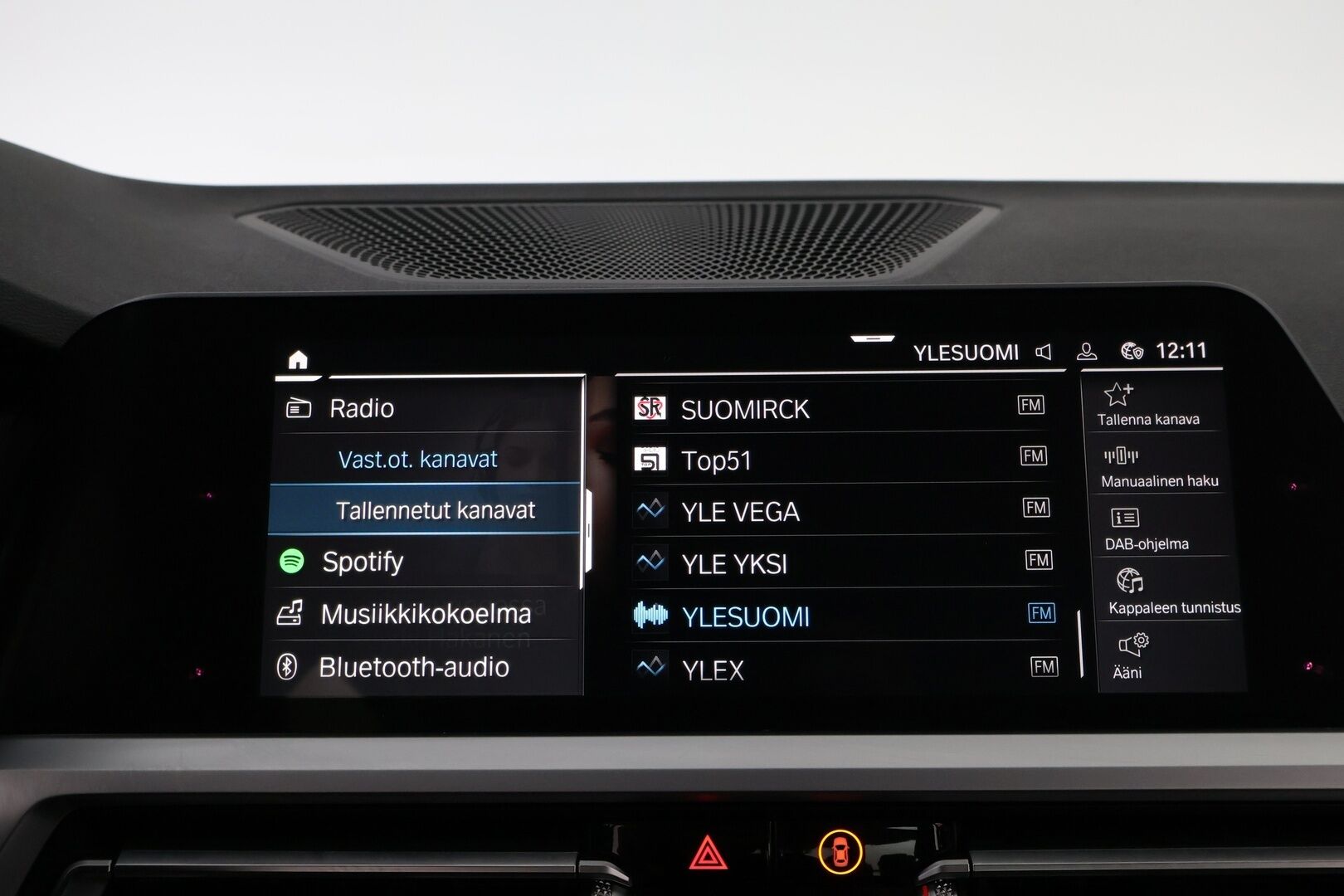 BMW 330 2020 G20 Sedan 330e A Charged Edition Sport* Ruskeat nahat / Vetokoukku / Professional Navi / Digimittari / Adapt.LED / Shadowline* - Akku kuntotarkastettu / 2x Hyvät renkaat / 2x Latauskaapelit