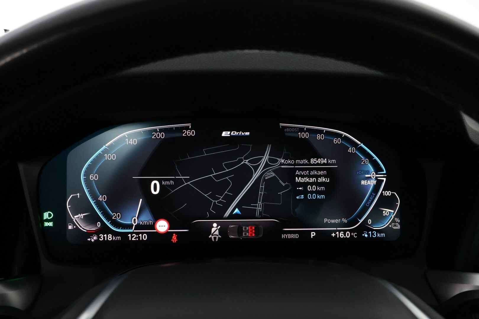 BMW 330 2020 G20 Sedan 330e A Charged Edition Sport* Ruskeat nahat / Vetokoukku / Professional Navi / Digimittari / Adapt.LED / Shadowline* - Akku kuntotarkastettu / 2x Hyvät renkaat / 2x Latauskaapelit