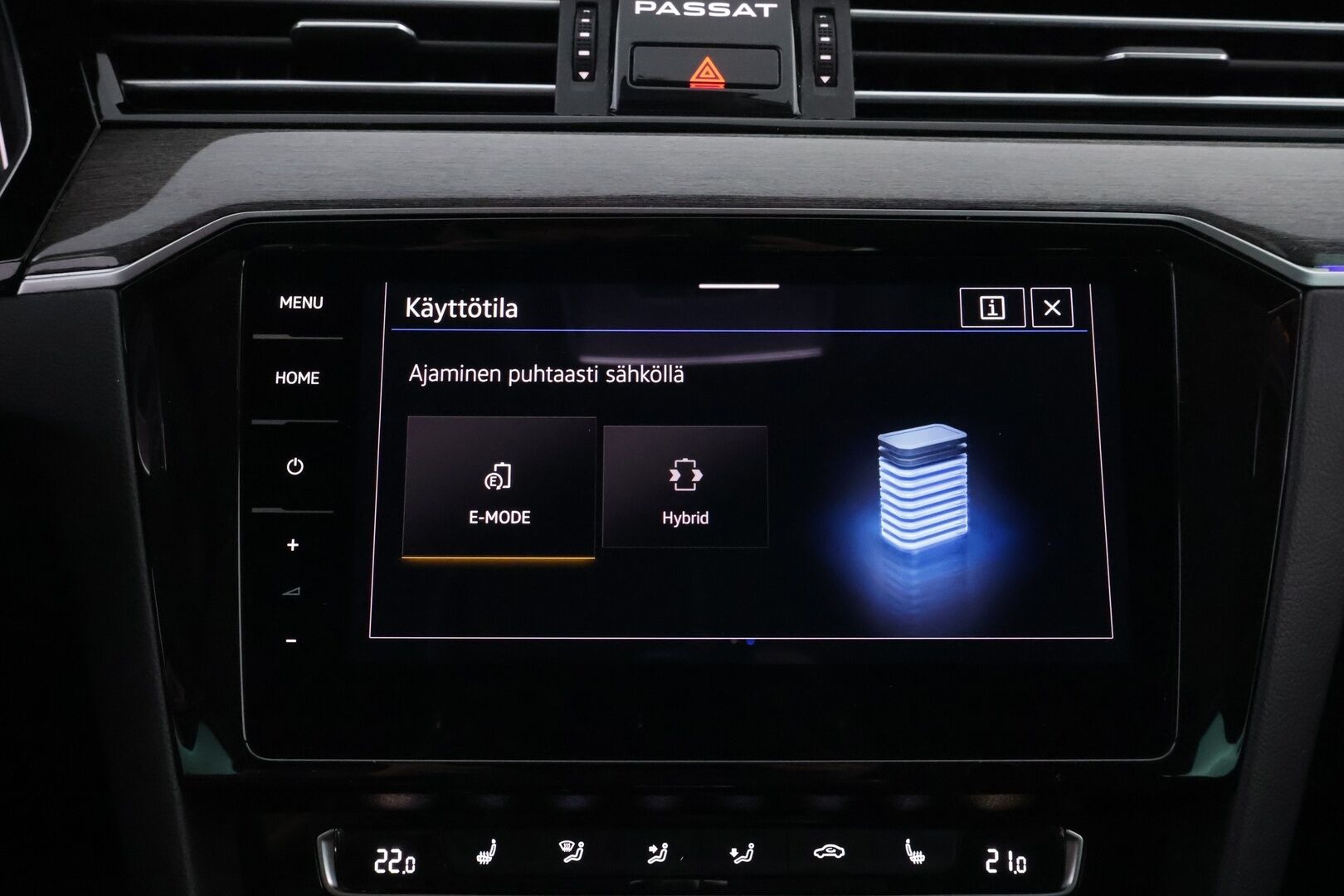 VOLKSWAGEN PASSAT 2020 Variant GTE Plug-In Hybrid 160 kW DSG * Adapt.Vakkari / Hieronta / iQ Matrix LED / Peruutuskamera / HUD / Digimittari - Jakopää juuri tehty / 2x Renkaat aluvantein / Juuri tullut Tampereelle!