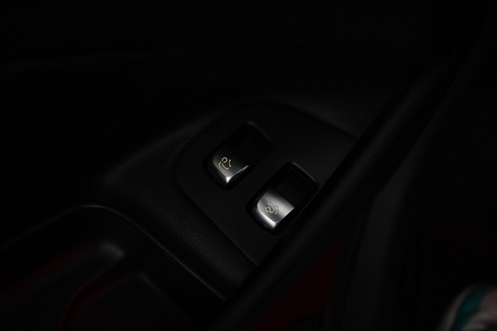 MERCEDES-BENZ E 2020 300de Avantgarde SE-Edition *Distronic+ / Widescreen / Koukku / Kamera* - Kahdet OEM vanteet / Huippuvarusteet / Erikoisväri / Viimeisin huolto 168tkm käyttöautolla