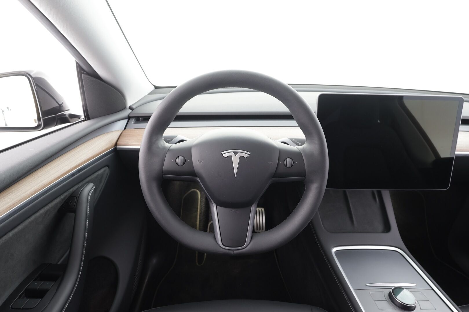 Tesla Model Y 2024 Performance - | ACC | ILP | Koukku | S3XY Knob | Premium Audio | Lasikatto | Matrix | Sähkönahat | Muistipenkki | Autosteer | P.kamera | 1-om suomiauto | 
