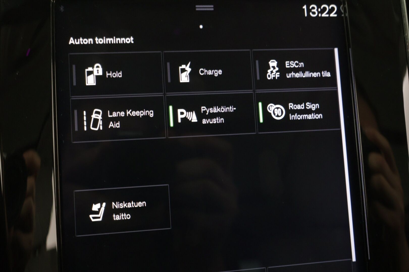 Volvo V60 2019 T8 TwE AWD Inscription aut. ** Panorama / Adapt.Vakkari / Webasto / Sporttinahat / Keyless / Koukku ** - Todella hyvät varusteet / Hyvin pidetty ja kattavasti huollettu! - HULLUT AVAJAISHULINAT KORKOTARJOUS 3,29 %