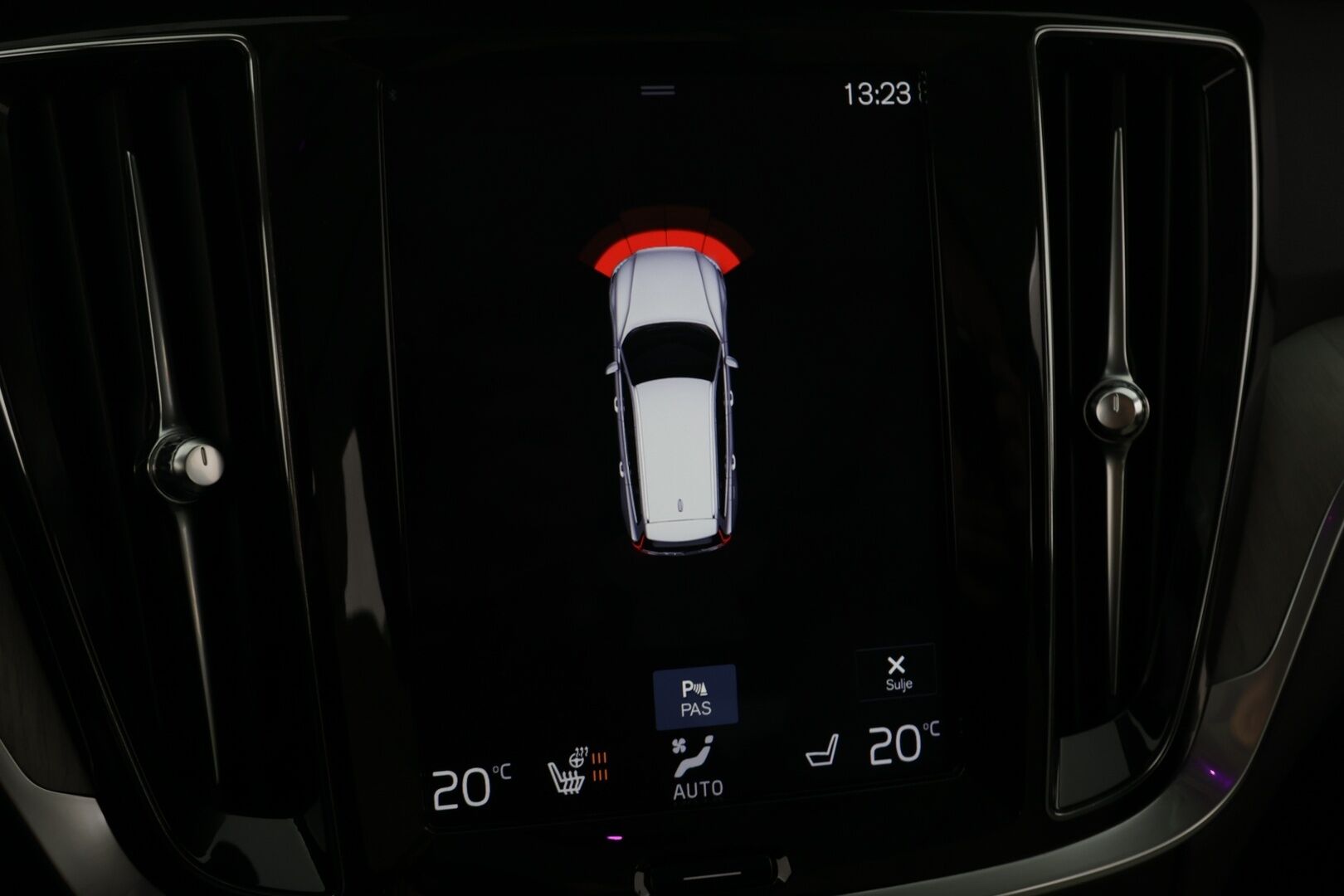 Volvo V60 2019 T8 TwE AWD Inscription aut. ** Panorama / Adapt.Vakkari / Webasto / Sporttinahat / Keyless / Koukku ** - Todella hyvät varusteet / Hyvin pidetty ja kattavasti huollettu! - HULLUT AVAJAISHULINAT KORKOTARJOUS 3,29 %