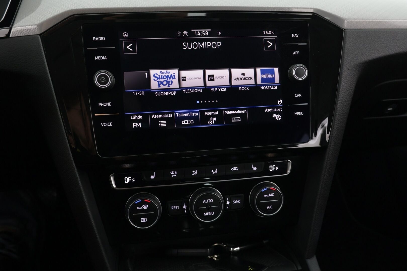 VOLKSWAGEN PASSAT 2020 Variant GTE Plug-In Hybrid DSG-aut. * Adapt.Vakkari / Kaistavahti / Navi / Apple&Android / P.Kamera / ergoComfort / LED *