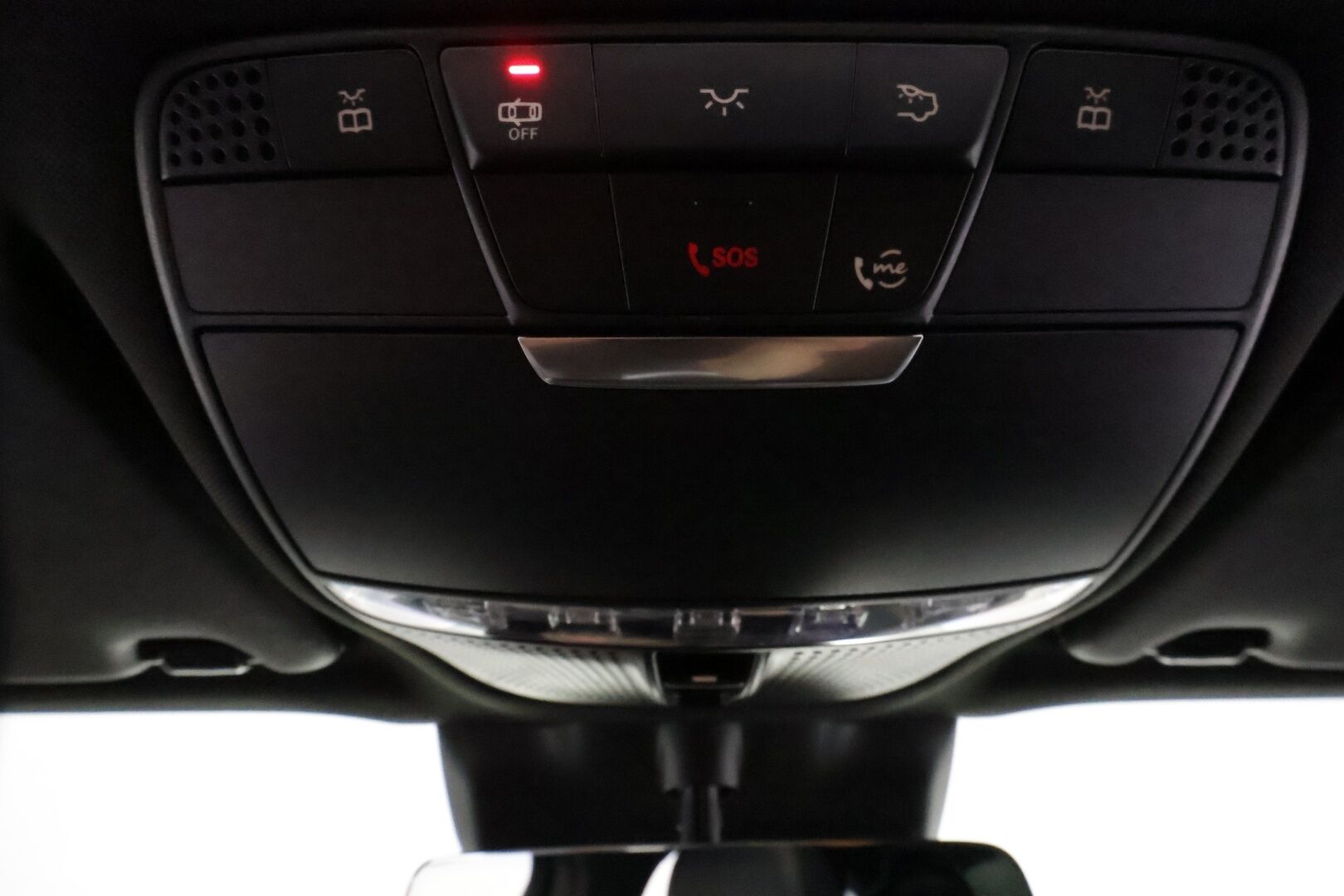 Mercedes-Benz EQC 2022 400 4MATIC Business AMG **Lasikattoluukku / Distronic+ / LED-valot / 360° / Sporttipenkit Muistilla / HUD / Widescreen** - 3,99 % KORKOTARJOUS TÄHÄN AUTOON - **HUIPPU KAMOILLA**