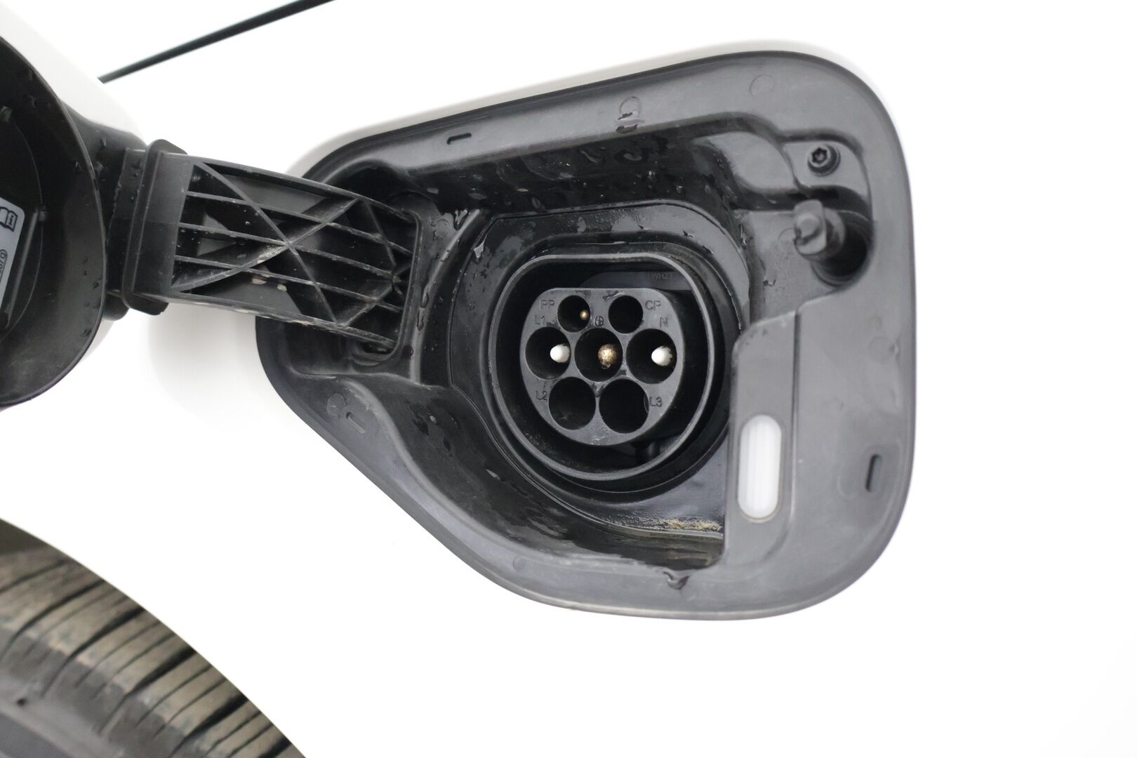 Skoda Octavia 2024 Combi 1.4 TSI PHEV Ambition iV DSG Autom. * SoH 98% / Vakkari / Digimittaristo / Ratinlämmitin / KeyLess / Ambient* - *2x Renkaat / Merkkihuollettu / Lämmitettävä tuulilasi / Suomi-auto* - HULLUT AVAJAISHULINAT KORKOTARJOUS 3,29 %