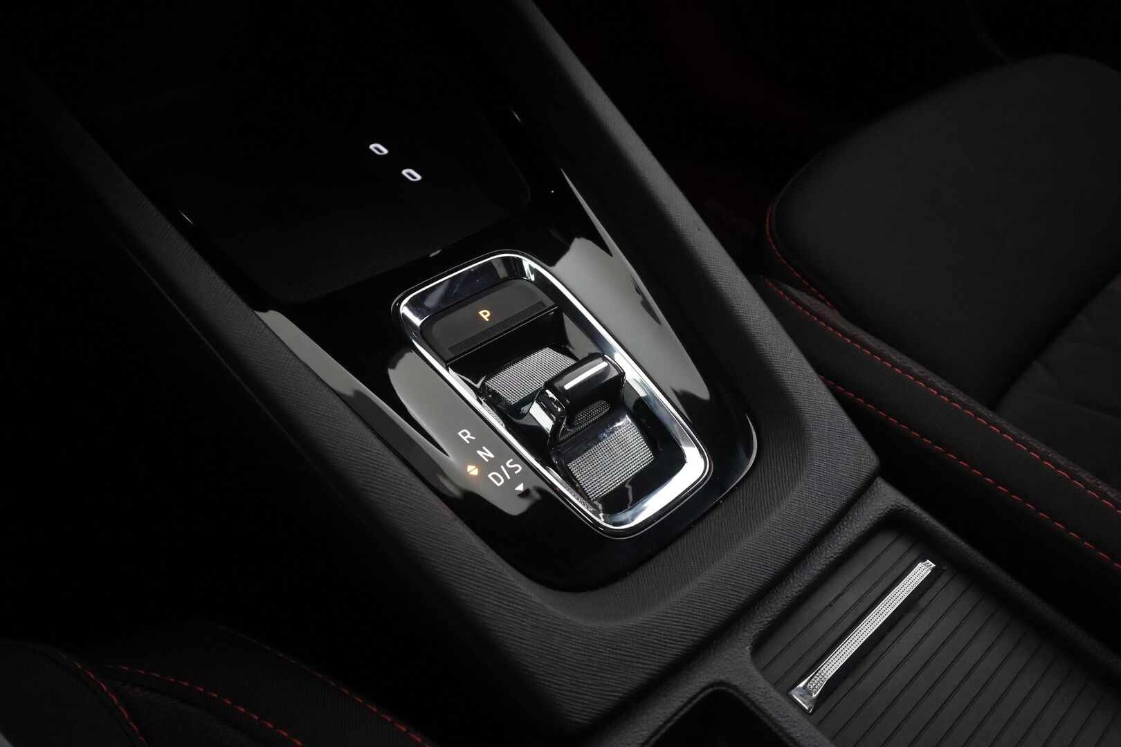 Skoda Octavia 2024 1.4 TSI PHEV Combi RS iV DSG Autom. - Suomi-auto | HUD | Webasto | ACC | Matrix-LED | Kamera | Digimittaristo | Kaistavahti | Navi | Keyless | Ratinlämmitys | 2x Latauskaapelit | Kahdet Skodan vanteet | Merkkihuollettu | Juuri huollettu! - KORKO VAIN 3,99 %
