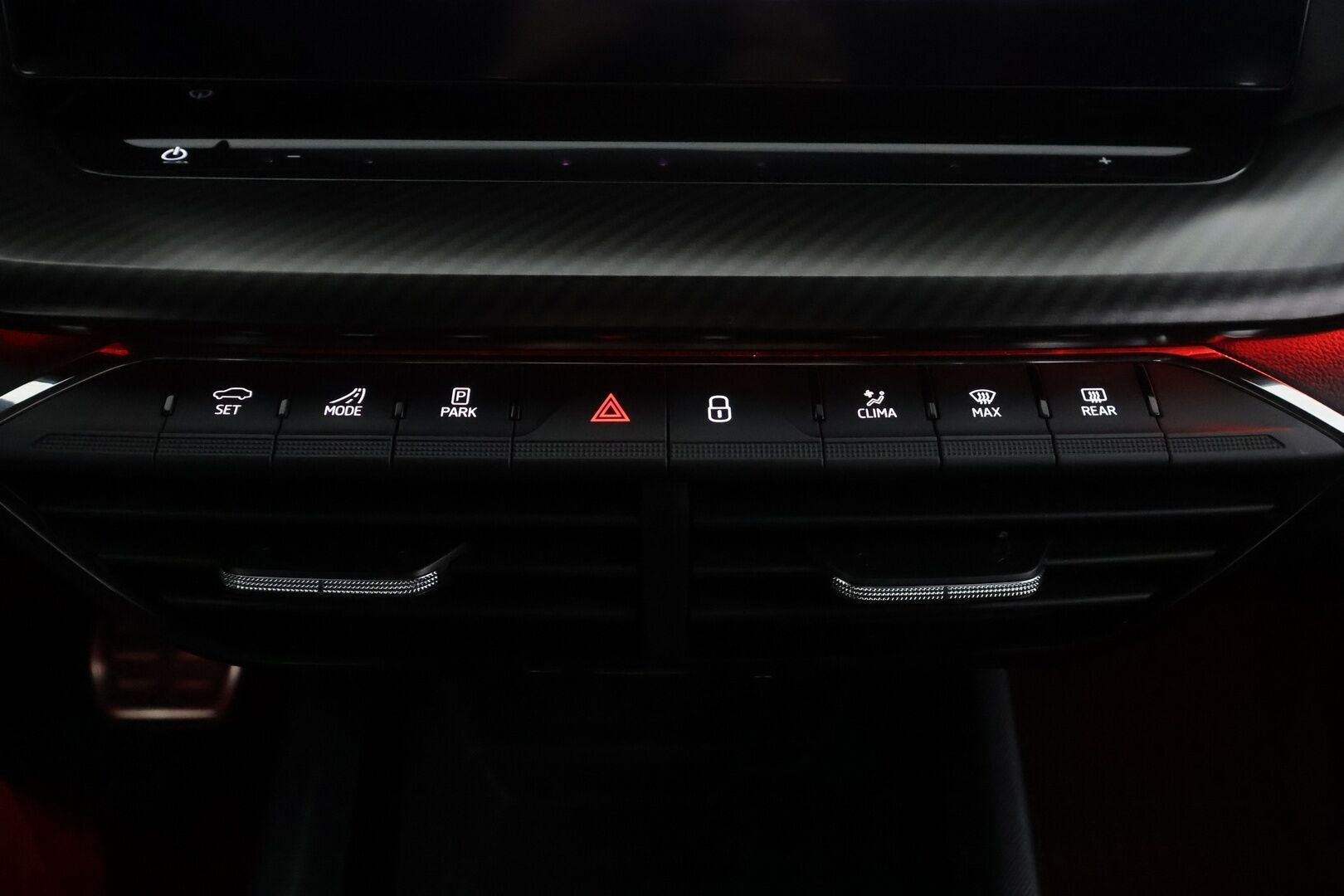 Skoda Octavia 2024 1.4 TSI PHEV Combi RS iV DSG Autom. - Suomi-auto | HUD | Webasto | ACC | Matrix-LED | Kamera | Digimittaristo | Kaistavahti | Navi | Keyless | Ratinlämmitys | 2x Latauskaapelit | Kahdet Skodan vanteet | Merkkihuollettu | Juuri huollettu! - KORKO VAIN 3,99 %