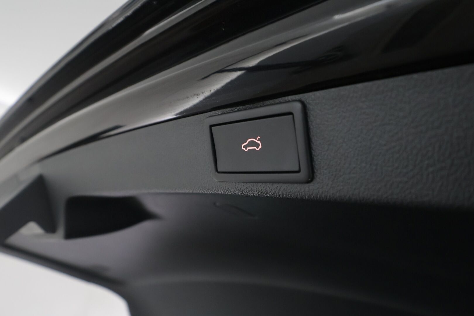 Skoda Octavia 2024 1.4 TSI PHEV Combi RS iV DSG Autom. - Suomi-auto | HUD | Webasto | ACC | Matrix-LED | Kamera | Digimittaristo | Kaistavahti | Navi | Keyless | Ratinlämmitys | 2x Latauskaapelit | Kahdet Skodan vanteet | Merkkihuollettu | Juuri huollettu! - KORKO VAIN 3,99 %