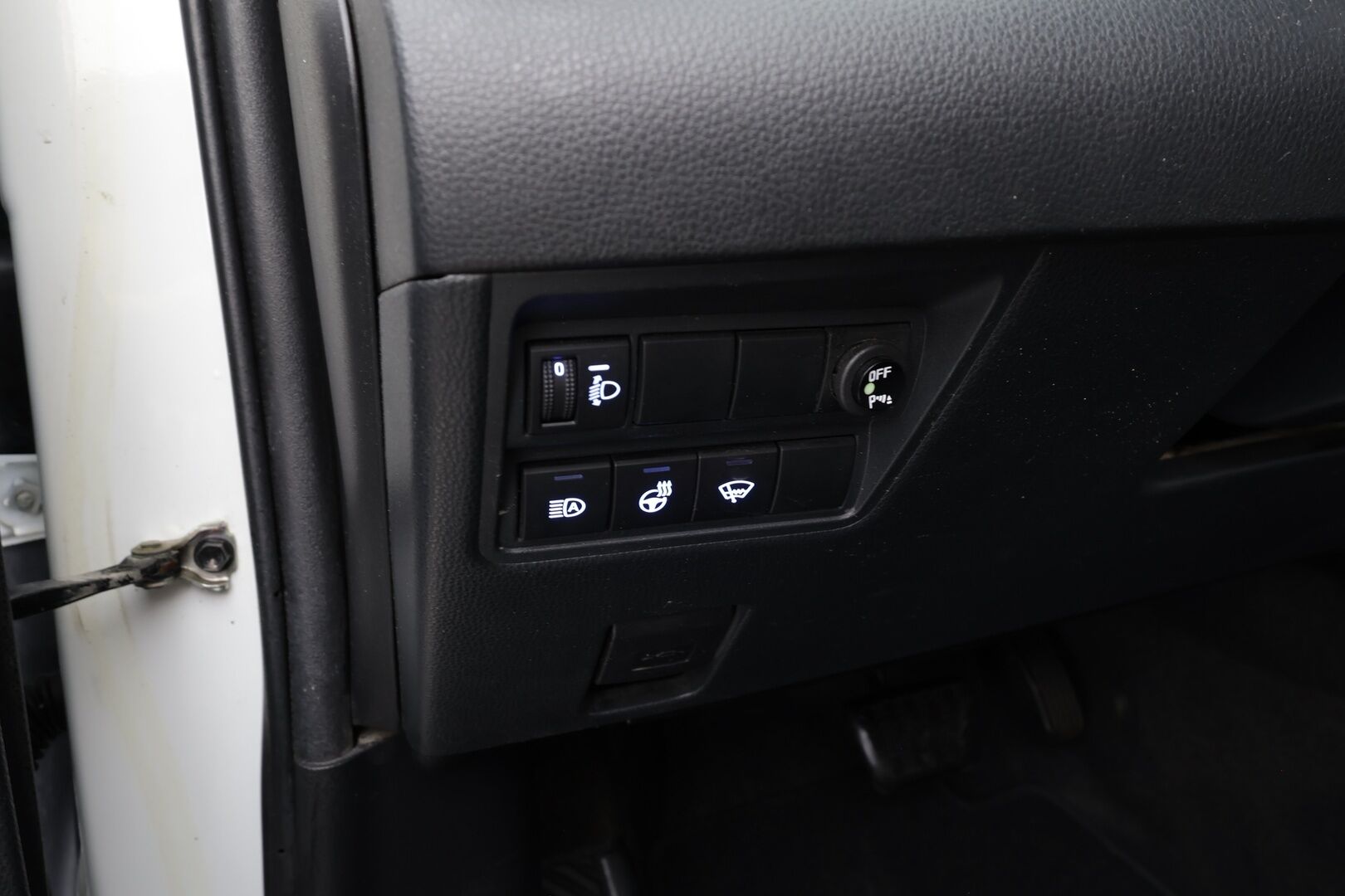 Toyota Yaris Cross 2023 1,5 Hybrid Active Business - | ACC | P.kamera | LTA | RSA | Keyless | LED | Apple & Android | Lämm. ratti | Aut. pitkät | Merkkihuollot | 1-om suomiauto | 2x renkaat aluin | ALV |