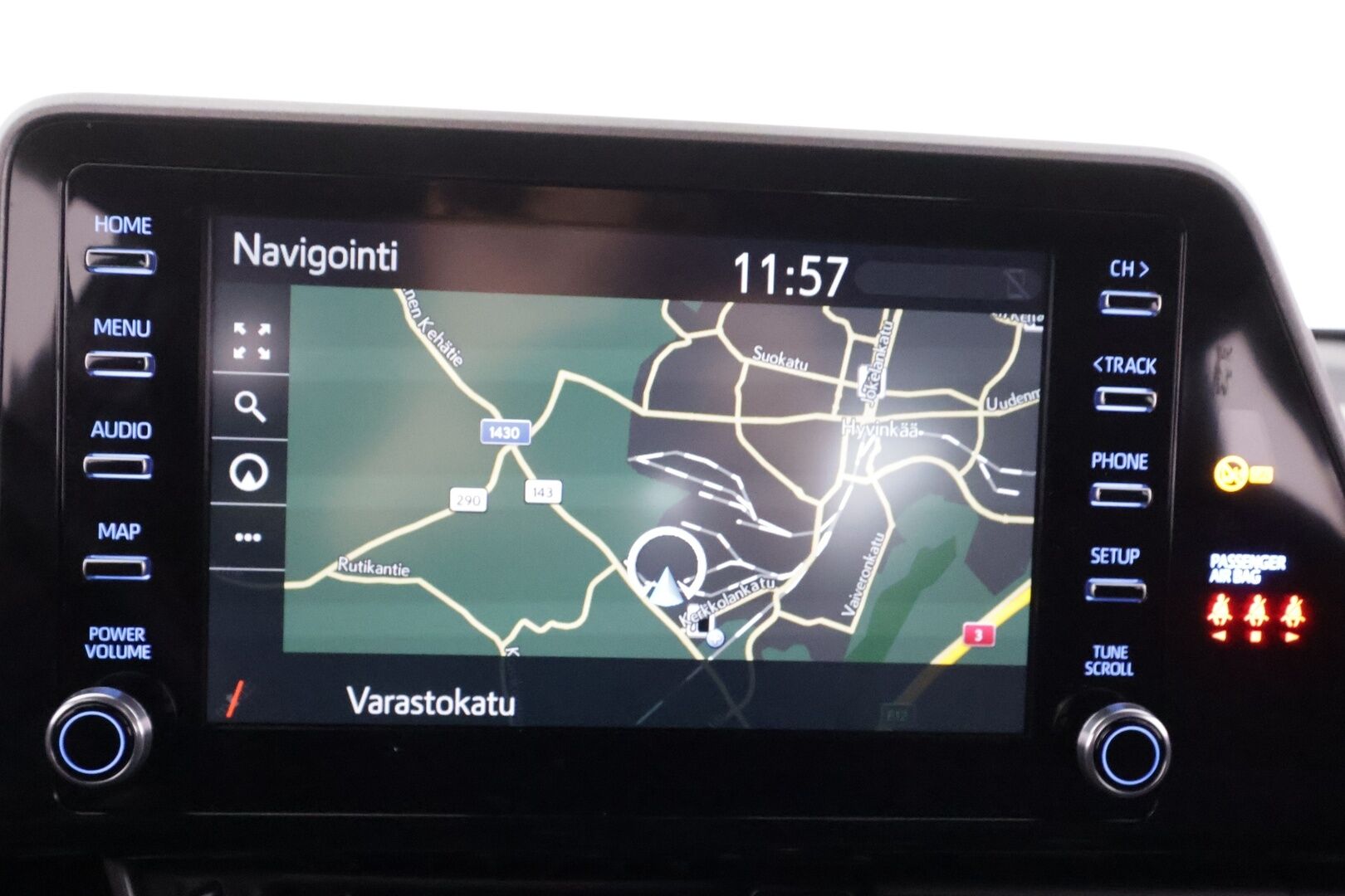 Toyota C-HR 2024 1,8 Hybrid Active Plus - | ACC | LED | Navi | P.kamera | Lane Assist | PCS | RSA | Apple & Android | Merkkihuollot | 2x renkaat aluin | - KORKO VAIN 3,99 %