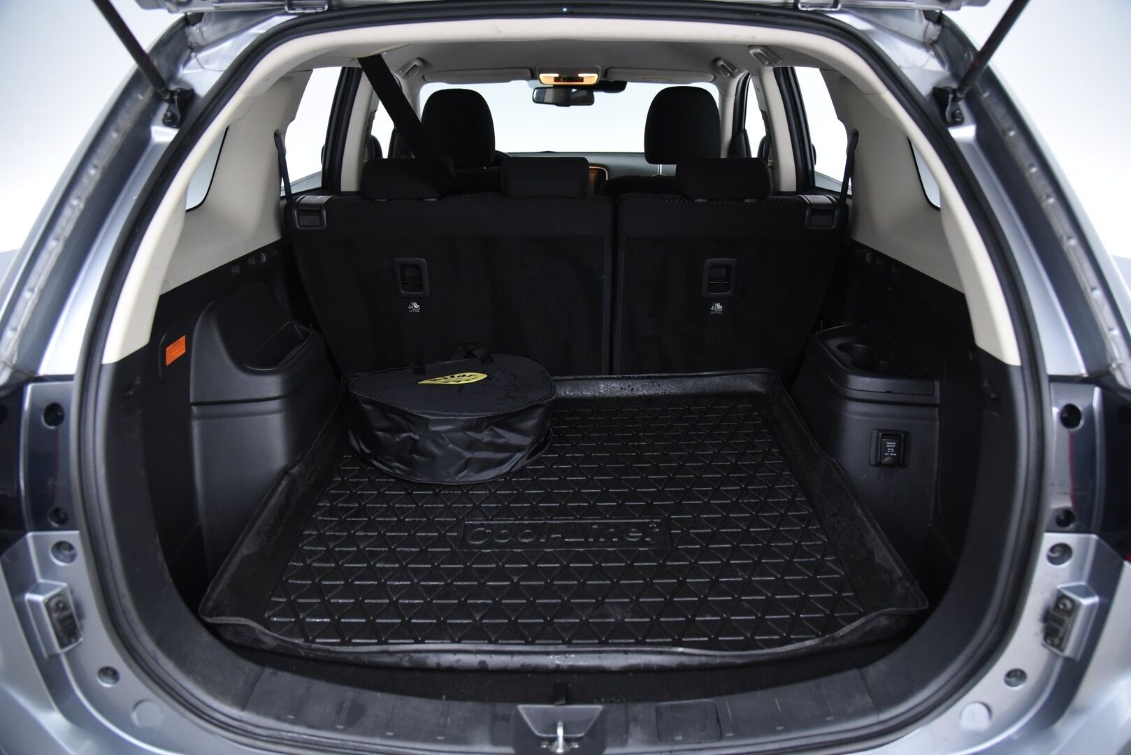 MITSUBISHI OUTLANDER PHEV 2020 Active PHEV 4WD 5P * Koukku / Adapt. vak / P-kamera / Keyless - Remote Climate Control / LED / 