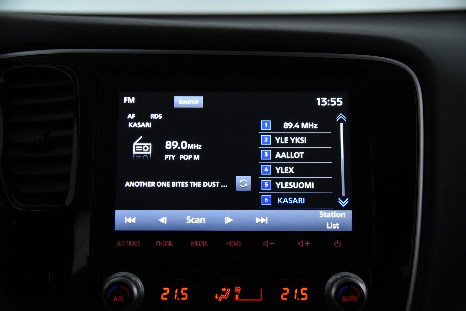 MITSUBISHI OUTLANDER PHEV 2020 Active PHEV 4WD 5P * Koukku / Adapt. vak / P-kamera / Keyless - Remote Climate Control / LED / 