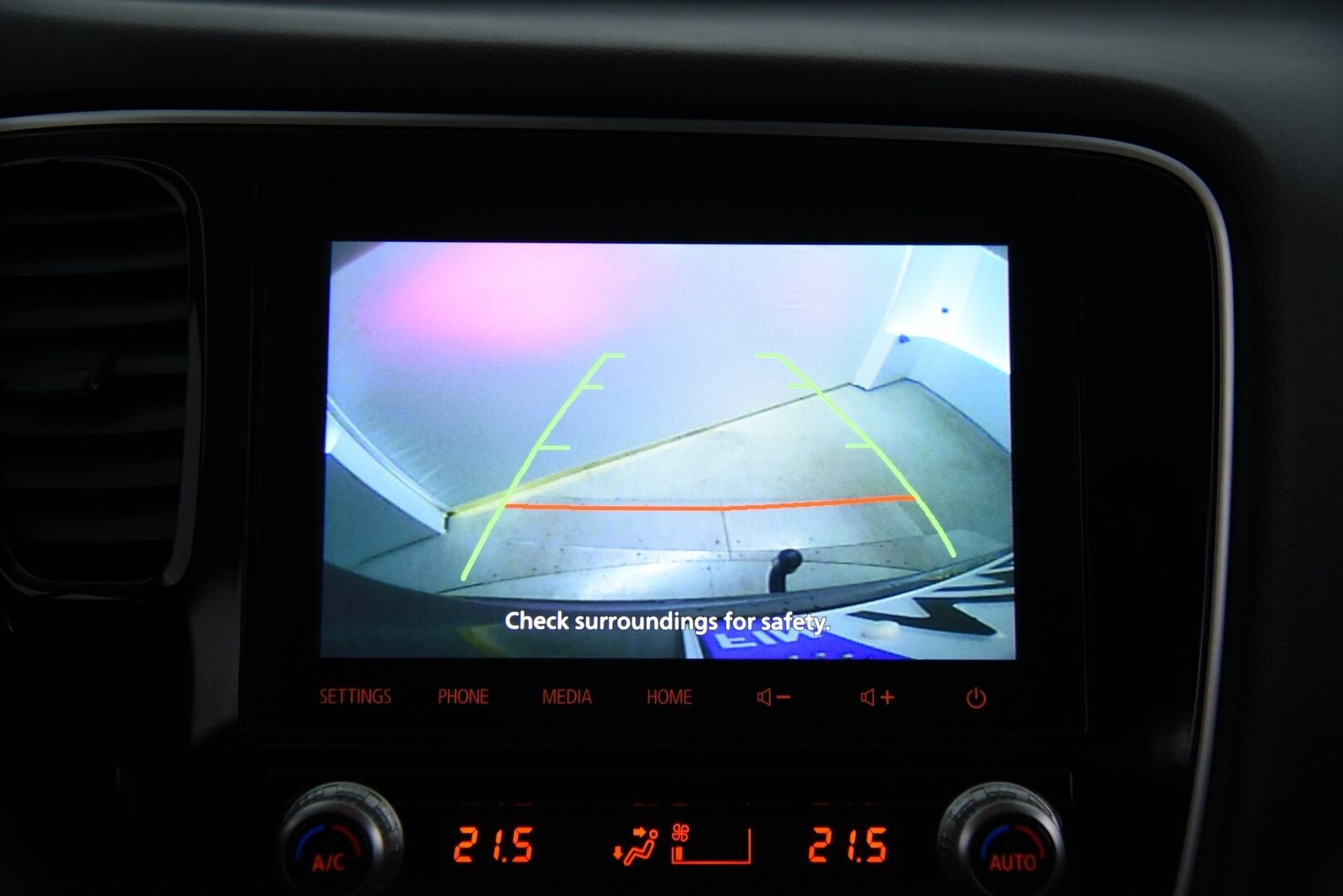 MITSUBISHI OUTLANDER PHEV 2020 Active PHEV 4WD 5P * Koukku / Adapt. vak / P-kamera / Keyless - Remote Climate Control / LED / 