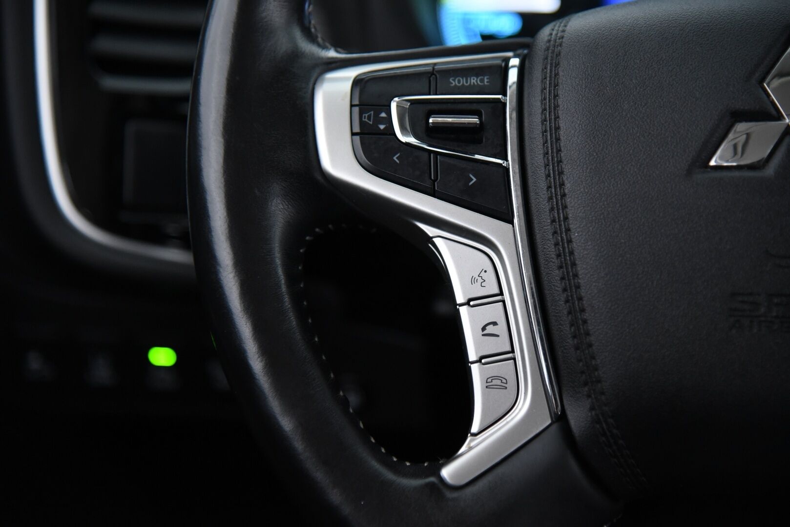 MITSUBISHI OUTLANDER PHEV 2020 Active PHEV 4WD 5P * Koukku / Adapt. vak / P-kamera / Keyless - Remote Climate Control / LED / 