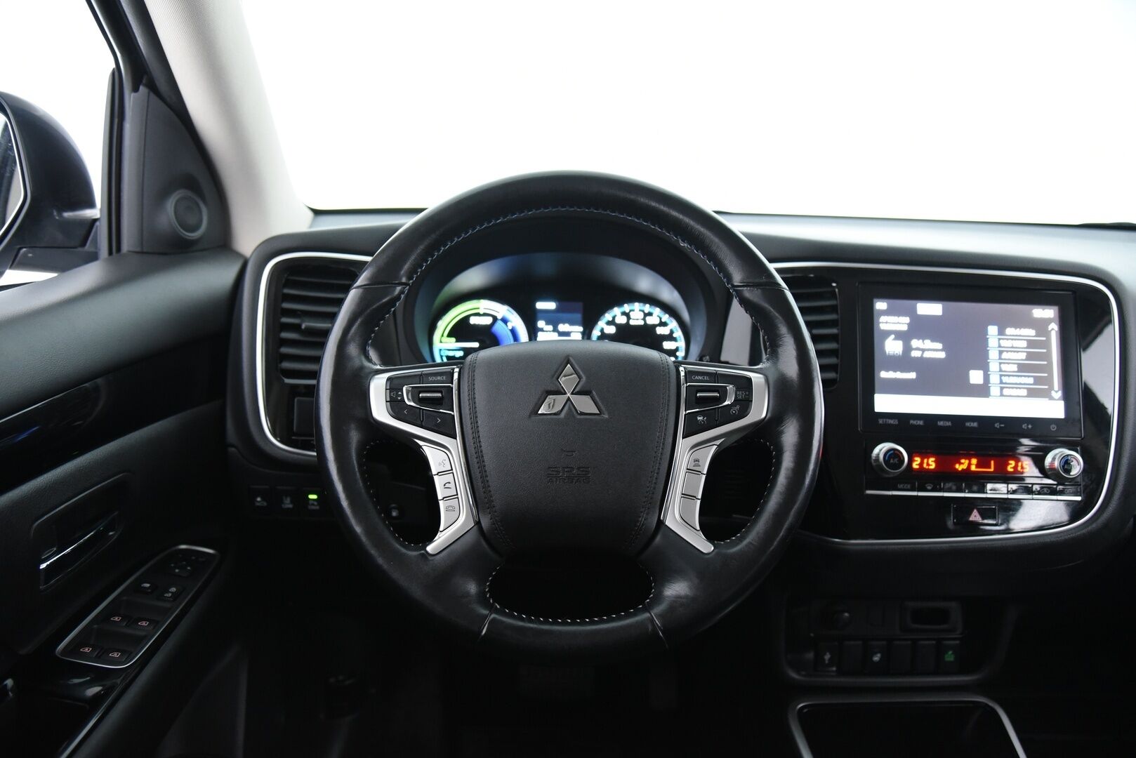 MITSUBISHI OUTLANDER PHEV 2020 Active PHEV 4WD 5P * Koukku / Adapt. vak / P-kamera / Keyless - Remote Climate Control / LED / 