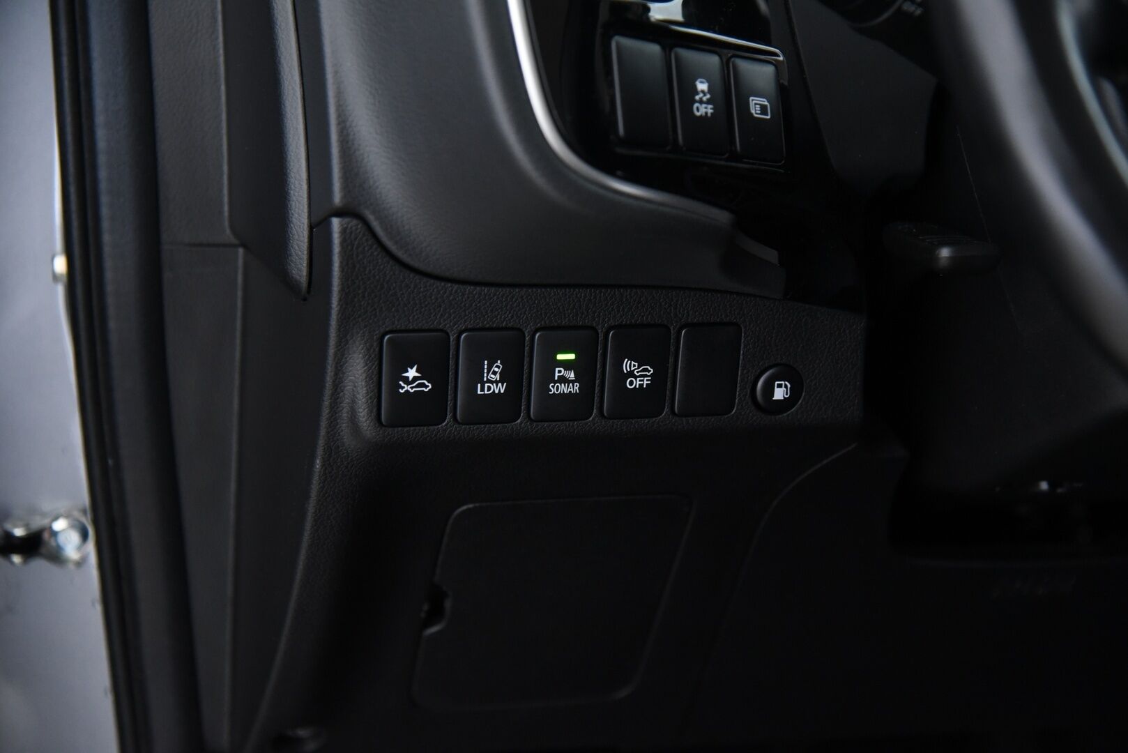 MITSUBISHI OUTLANDER PHEV 2020 Active PHEV 4WD 5P * Koukku / Adapt. vak / P-kamera / Keyless - Remote Climate Control / LED / 