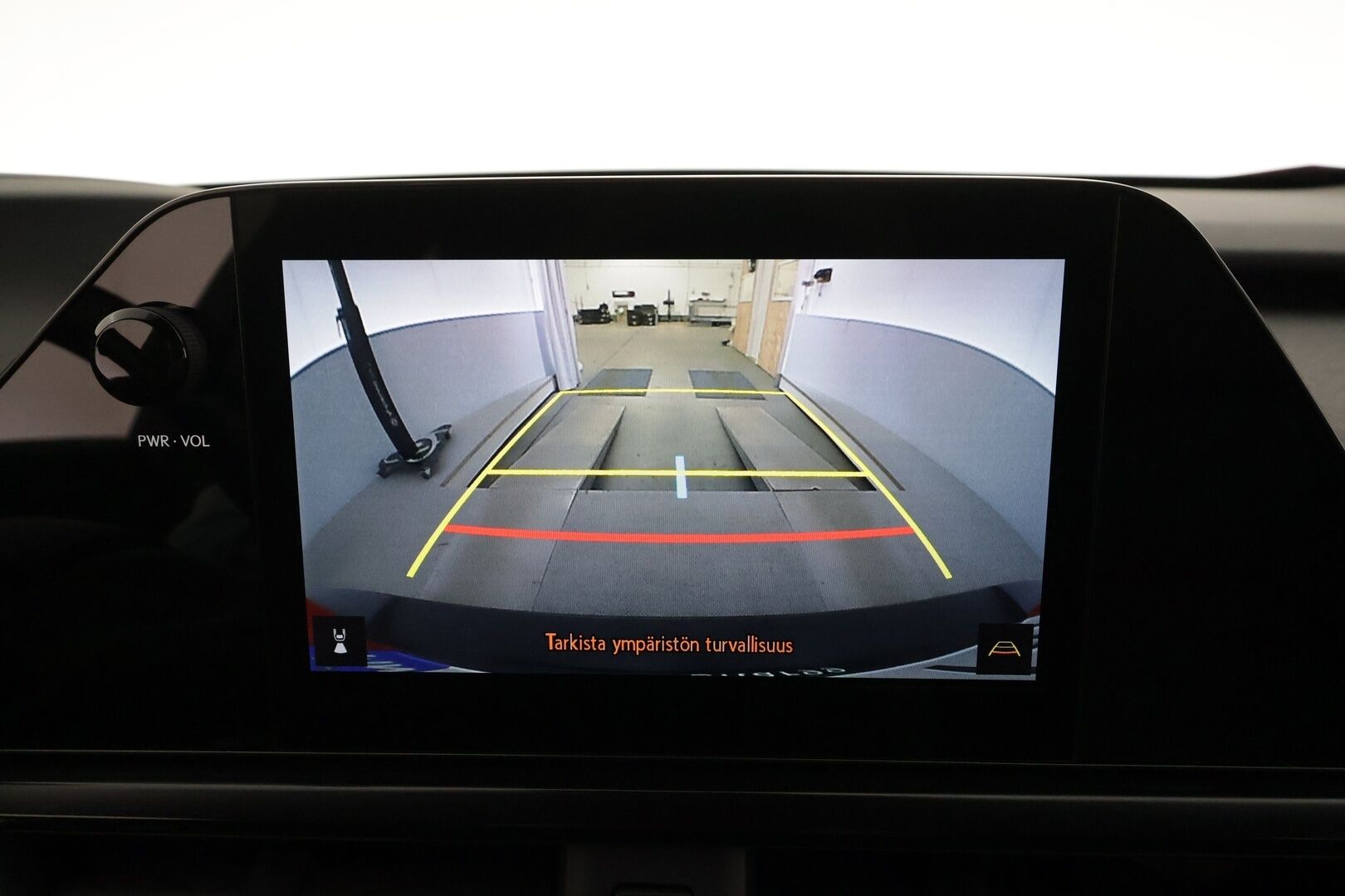 Lexus UX 2023 250h F SPORT Design * Adapt.Vakkari / Peruutuskamera / Nahkasisusta / LED / KeylessGo / Sähköluukku / Supervarusteet - Kahdet renkaat aluvanteilla