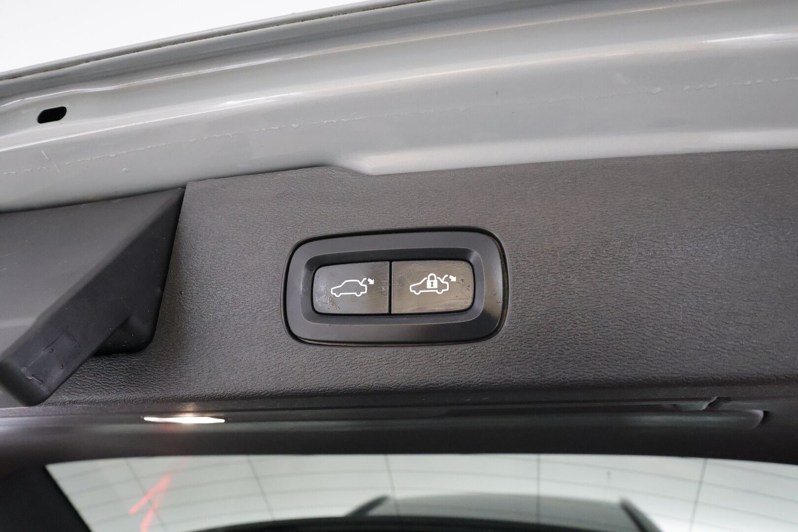 Volvo V60 2024 T6 AWD Long Range Plus Dark aut * Koukku / ACC / Full-LED / P.Kamera / Sportnahat Muistilla / Kaistavahti / Keyless * - *1-om Suomi-auto / 2x Latauskaapelit / Kahdet renkaat*