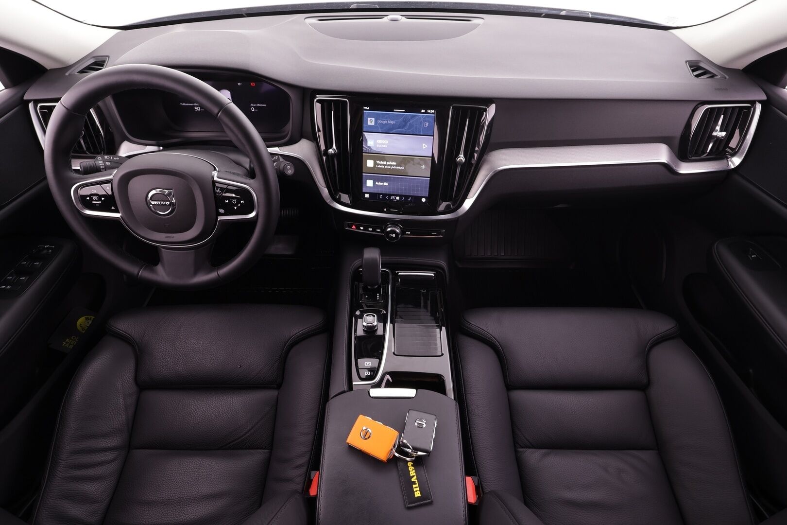 Volvo V60 2024 T6 AWD Long Range Plus Dark aut * Koukku / ACC / Full-LED / P.Kamera / Sportnahat Muistilla / Kaistavahti / Keyless * - 1-om Suomi-auto / 2x Latauskaapelit / Kahdet renkaat - HULLUT JOULUT KORKOTARJOUS 2,49% 