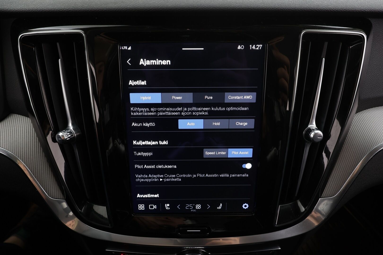 Volvo V60 2024 T6 AWD Long Range Plus Dark aut * Koukku / ACC / Full-LED / P.Kamera / Sportnahat Muistilla / Kaistavahti / Keyless * - 1-om Suomi-auto / 2x Latauskaapelit / Kahdet renkaat - HULLUT JOULUT KORKOTARJOUS 2,49% 