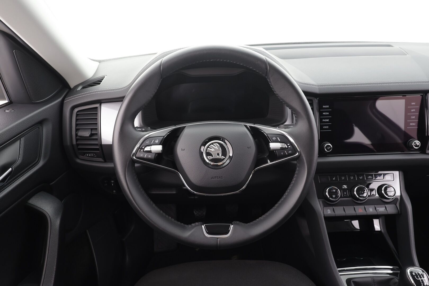 Skoda Kodiaq 2024 1.5 TSI ACT Active - | Vakkari | Webasto | LED | P.Kamera | Ratinlämmitys | Digimittaristo | Navi | Apple&Android | 1.Om Suomi-auto | Kahdet Renkaat | Merkkihuollettu |