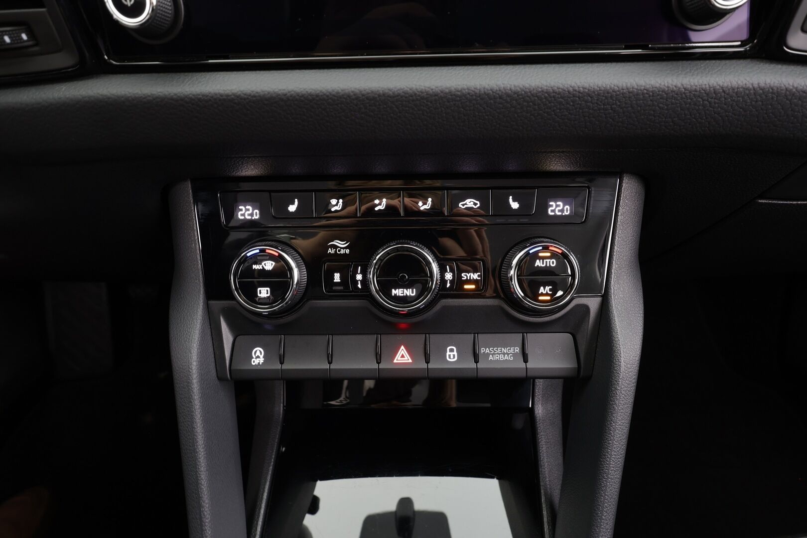 Skoda Kodiaq 2024 1.5 TSI ACT Active - | Vakkari | Webasto | LED | P.Kamera | Ratinlämmitys | Digimittaristo | Navi | Apple&Android | 1.Om Suomi-auto | Kahdet Renkaat | Merkkihuollettu |