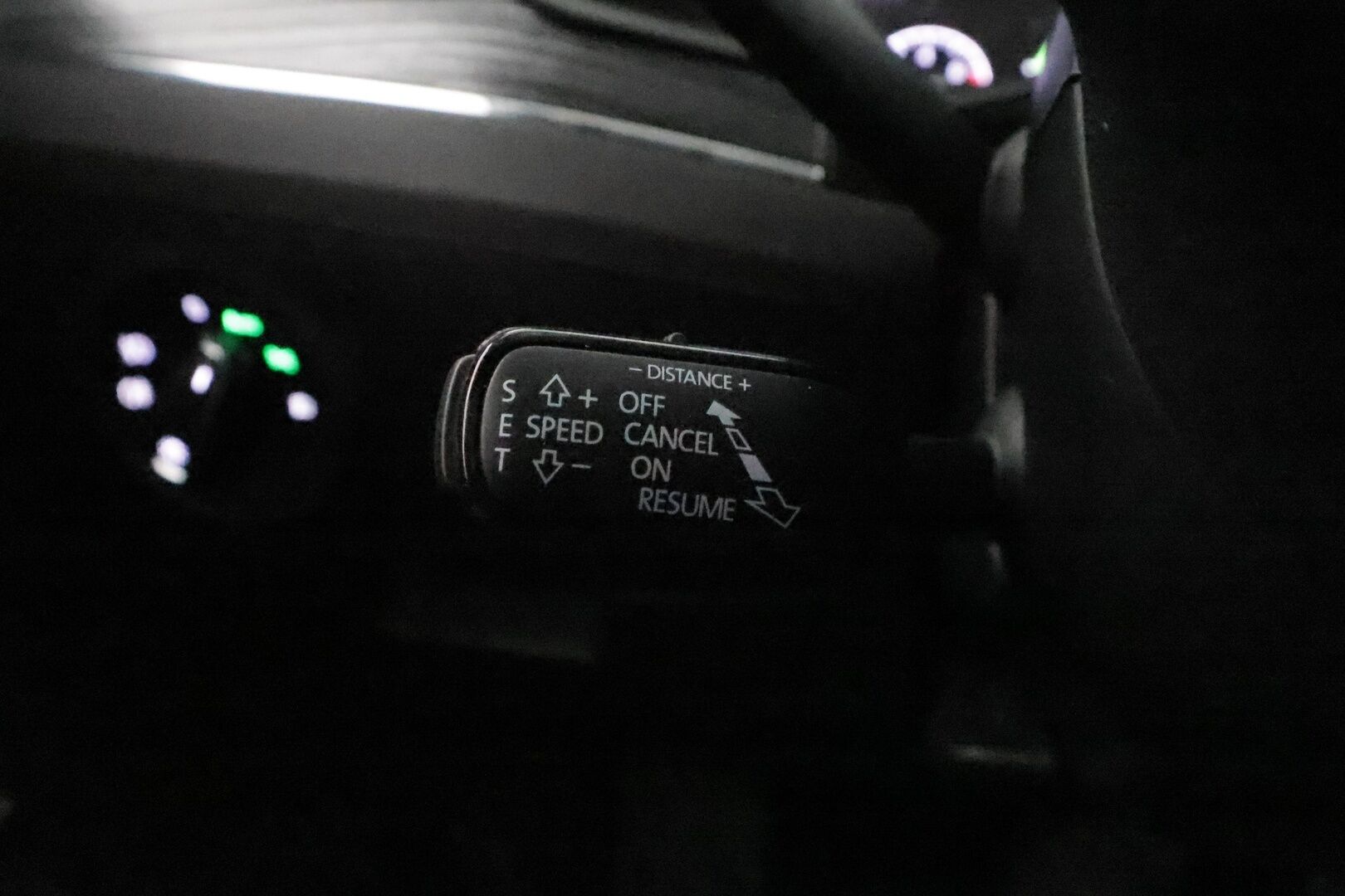 Skoda Superb 2020 Combi 1,4 TSI PHEV Style iV DSG **Webasto / Koukku / ACC / Matrix-LED / P.kamera / Hierova Sportpenkki Muistilla** - 2x Latauskaapelit / Kahdet Renkaat