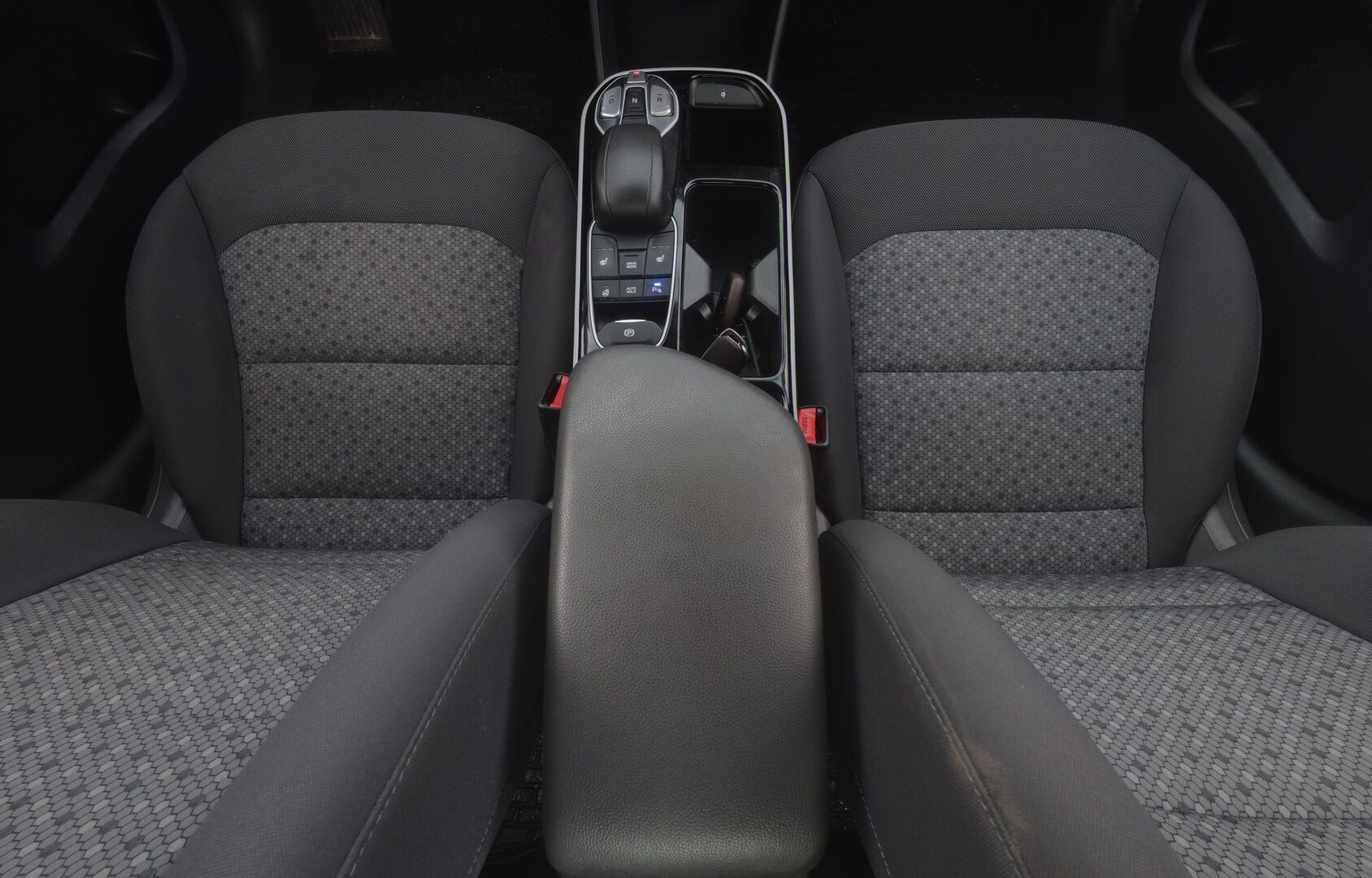 Hyundai IONIQ electric 2019 Comfort - *P.kamera / CCS / Navigointi / Infinity-Audio*
