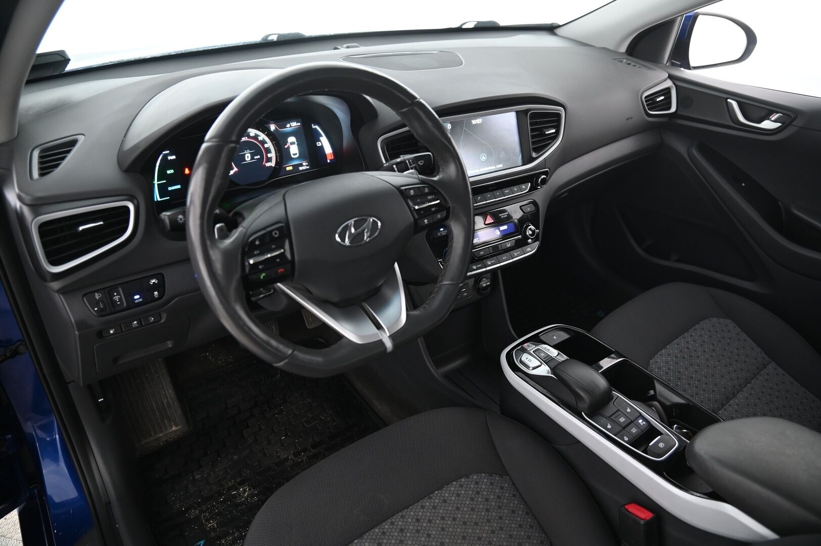 Hyundai IONIQ electric 2019 Comfort - *P.kamera / CCS / Navigointi / Infinity-Audio*