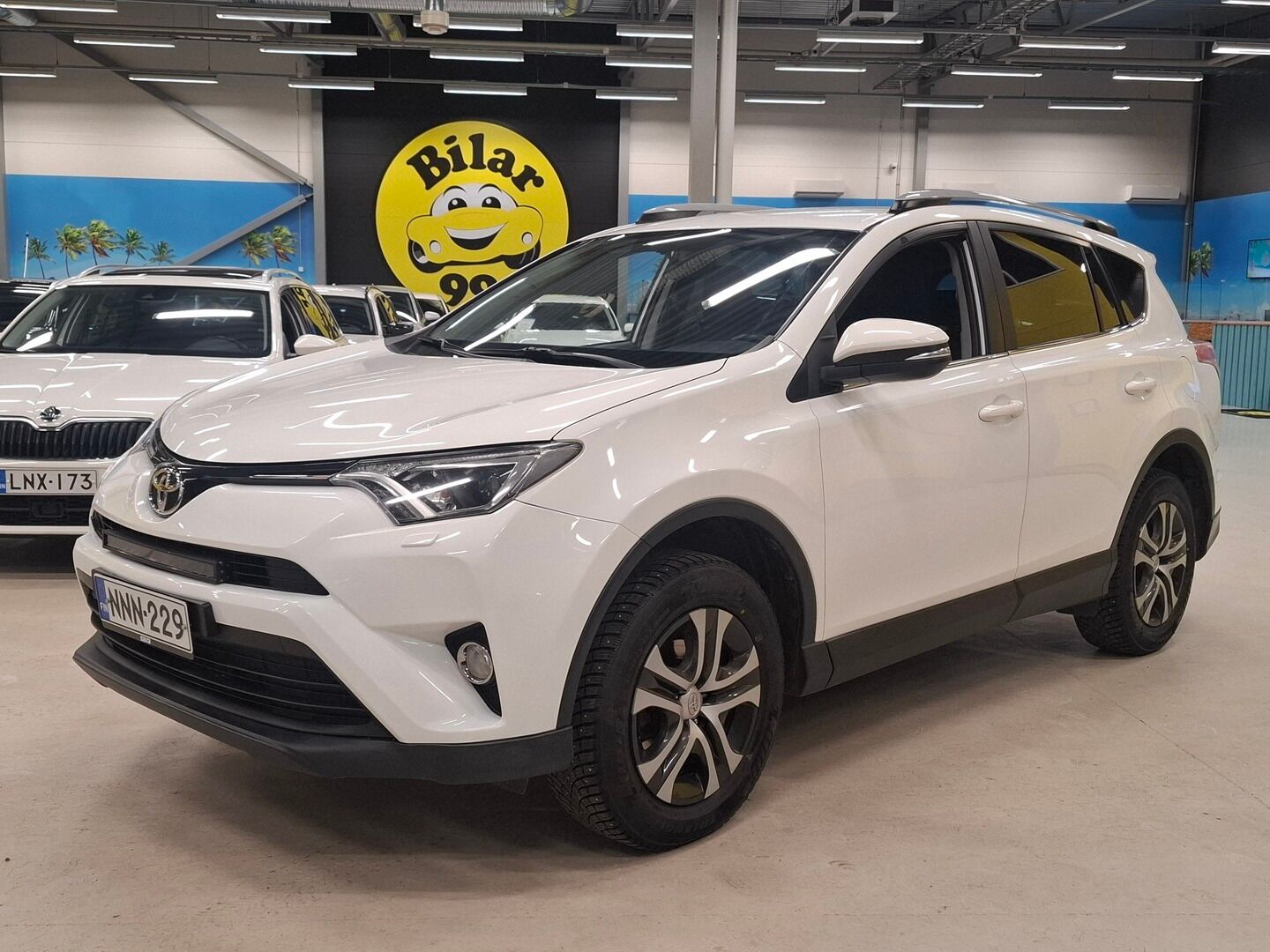 Toyota RAV4 2017 RAV4 Valvematic AWD *Lohko / Koukku / 2xvanteet uusilla renkailla!* - Juuri katsastettu! / Hiljattain huollettu!* - Osta nyt, maksa vasta ensi vuonna