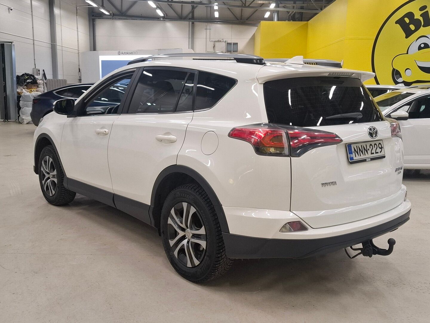 Toyota RAV4 2017 RAV4 Valvematic AWD *Lohko / Koukku / 2xvanteet uusilla renkailla!* - Juuri katsastettu! / Hiljattain huollettu!* - Osta nyt, maksa vasta ensi vuonna
