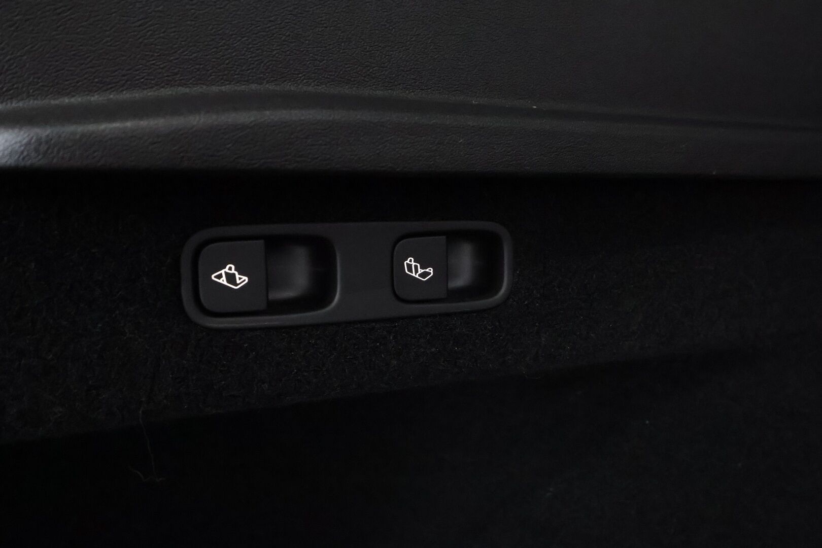 Tesla Model Y 2022 Performance - | ACC | ILP | Koukku | Matrix | Ryzen | Lasikatto | Premium audio | Sähkönahat | Muistipenkki | P.kamera | Autosteer | Keyless | 