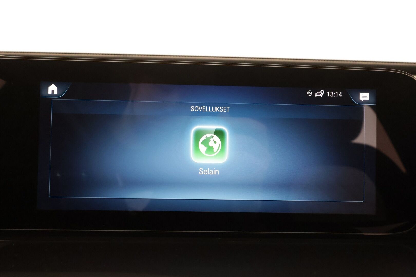 Mercedes-Benz EQC 2022 400 4MATIC Business AMG * Distronic+ / Akkukäyttöinen lisälämmitin / Koukku / Multibeam / 360-kamera * - Kahdet Renkaat