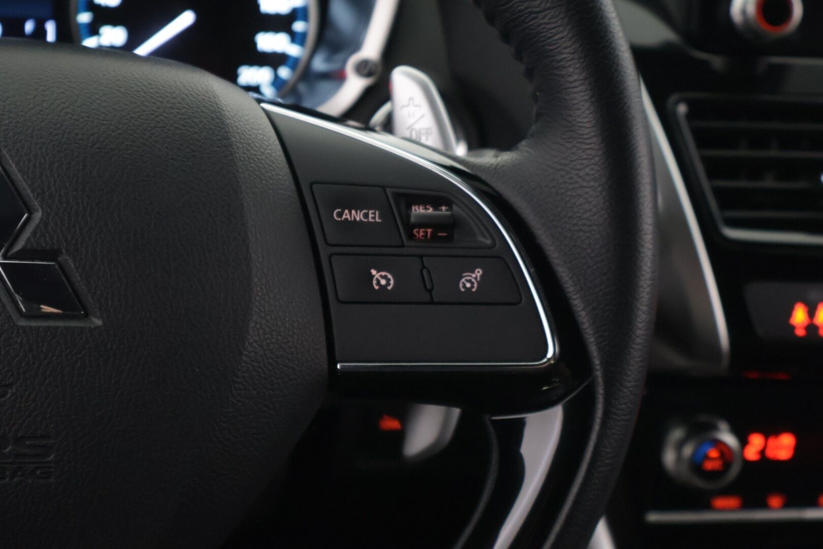 Mitsubishi ECLIPSE CROSS 2022 PHEV 4WD *LED / Navi / Carplay / Keyless / Lisälämmitin* - *Edulliset käyttökustannukset / Vähän ajettu*