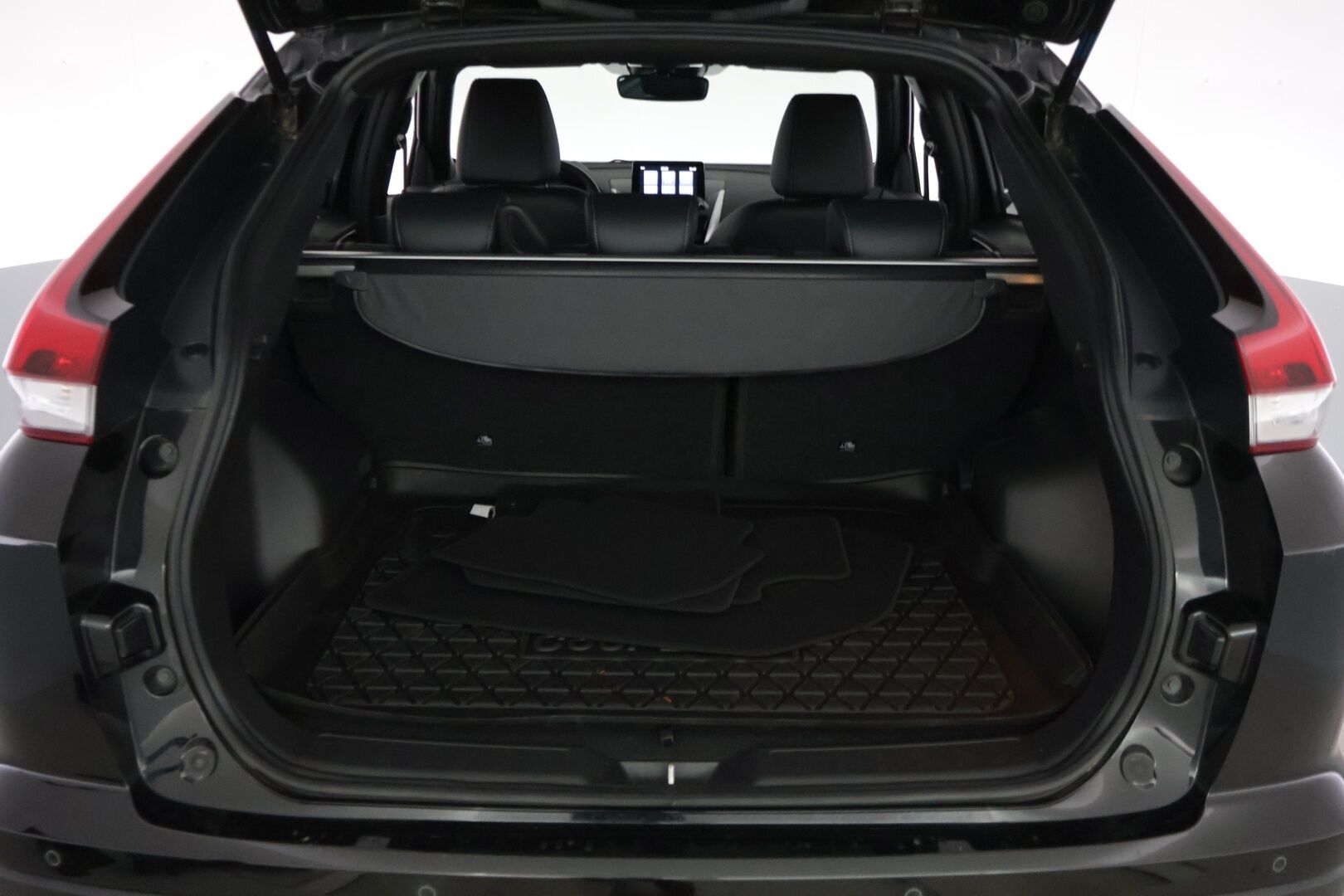 Mitsubishi ECLIPSE CROSS 2022 PHEV 4WD *LED / Navi / Carplay / Keyless / Lisälämmitin* - *Edulliset käyttökustannukset / Vähän ajettu*