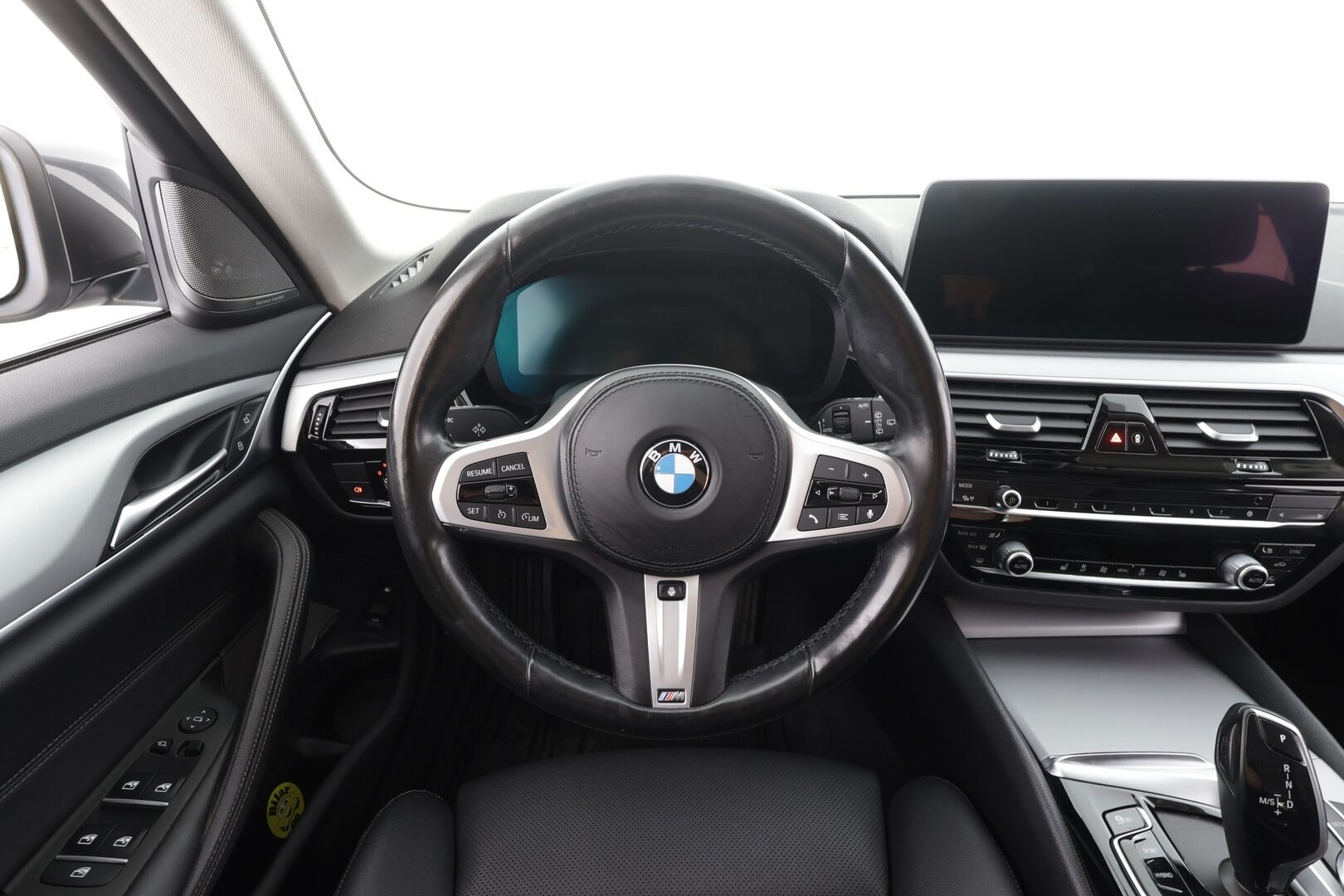 BMW 530 2021 G31 Touring 530e xDrive A Charged Edition - | Vakkari | Lisälämmitin | Koukku | H/K | LED | Osasähköt Sporttinahat | P.Kamera | Comfort access | Apple&Android | Merkkihuollettu | Kahdet Renkaat | 