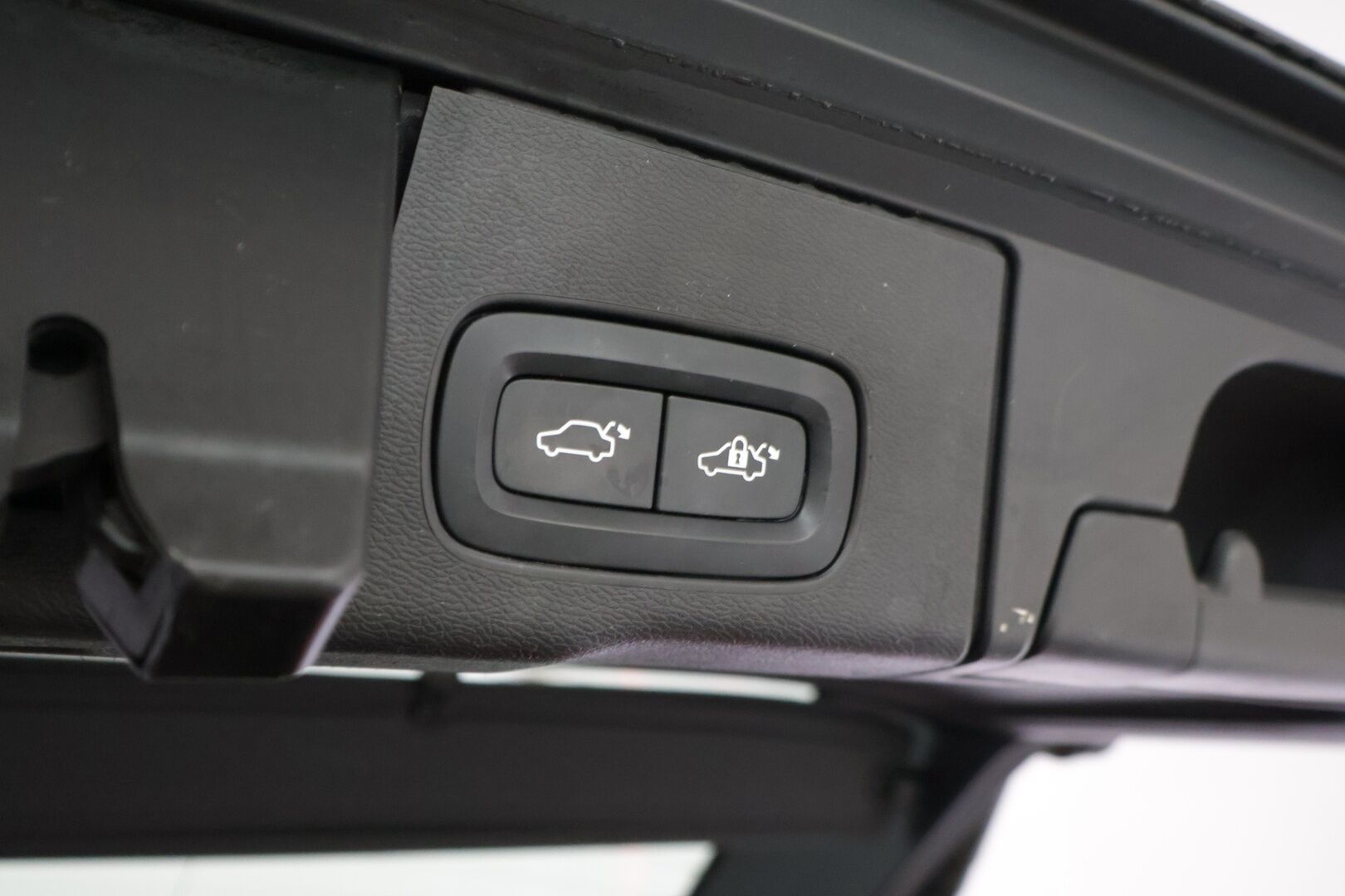 Volvo XC60 2021 T6 AWD Recharge Inscription Expression Aut. *Panoraama / Irrot Koukku / Vaalea Puolinahka* - *Näyttävällä sisustalla / Luotettava / Katumaasturi*