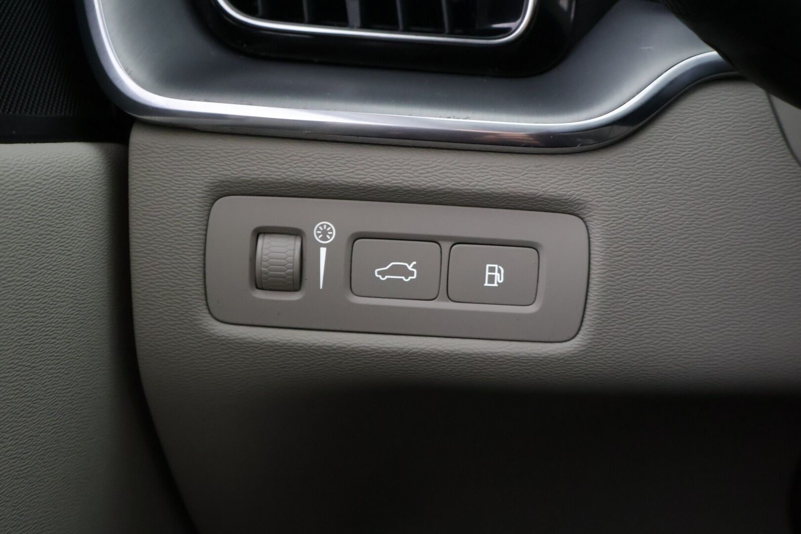 Volvo XC60 2021 T6 AWD Recharge Inscription Expression Aut. *Panoraama / Irrot Koukku / Vaalea Puolinahka* - *Näyttävällä sisustalla / Luotettava / Katumaasturi*