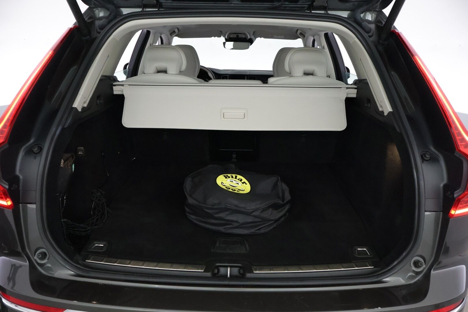 Volvo XC60 2021 T6 AWD Recharge Inscription Expression Aut. *Panoraama / Irrot Koukku / Vaalea Puolinahka* - *Näyttävällä sisustalla / Luotettava / Katumaasturi*