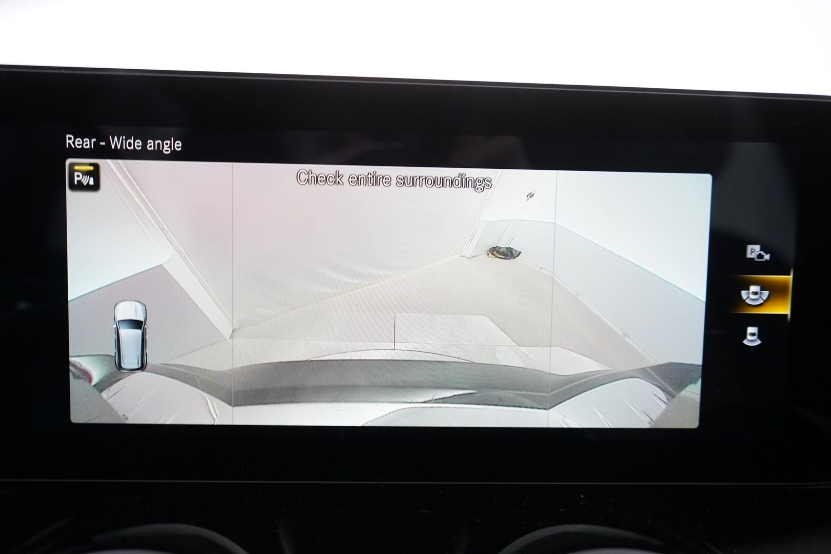 MERCEDES-BENZ EQB 2022 300 4MATIC Business 7P * Widescreen / Vakkari / Puolinahat / Kamera / Navi / Katveavustin* - Uudet kesärenkaat / Viimeisin huolto 01/2026 / 2x Latauskaapelit