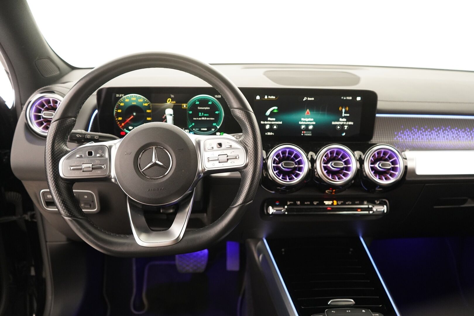 MERCEDES-BENZ EQB 2022 300 4MATIC Business 7P * Widescreen / Vakkari / Puolinahat / Kamera / Navi / Katveavustin* - 3,99 % KORKOTARJOUS TÄHÄN AUTOON - Uudet kesärenkaat / Viimeisin huolto 02/2025 / Seuraava katsastus 2026! 