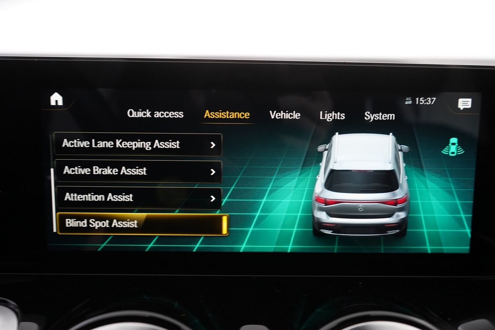 MERCEDES-BENZ EQB 2022 300 4MATIC Business 7P * Widescreen / Vakkari / Puolinahat / Kamera / Navi / Katveavustin* - 3,99 % KORKOTARJOUS TÄHÄN AUTOON - Uudet kesärenkaat / Viimeisin huolto 02/2025 / Seuraava katsastus 2026! 