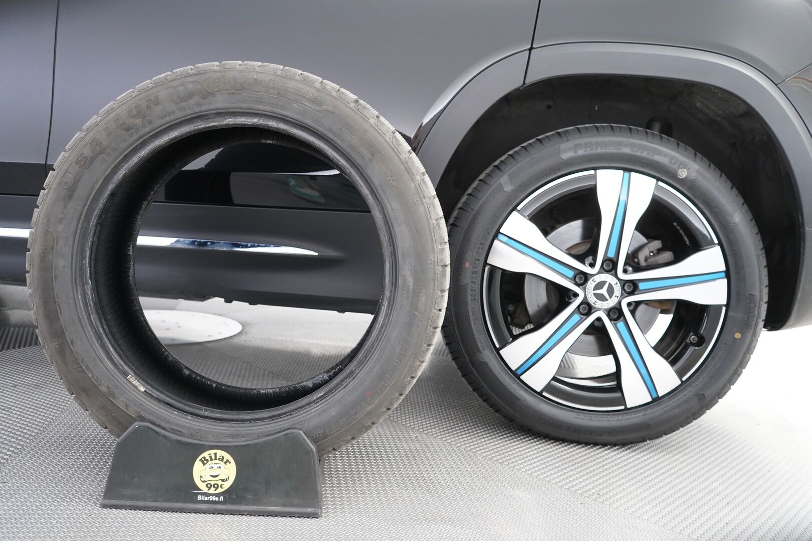 MERCEDES-BENZ EQB 2022 300 4MATIC Business 7P * Widescreen / Vakkari / Puolinahat / Kamera / Navi / Katveavustin* - Uudet kesärenkaat / Viimeisin huolto 01/2026 / 2x Latauskaapelit