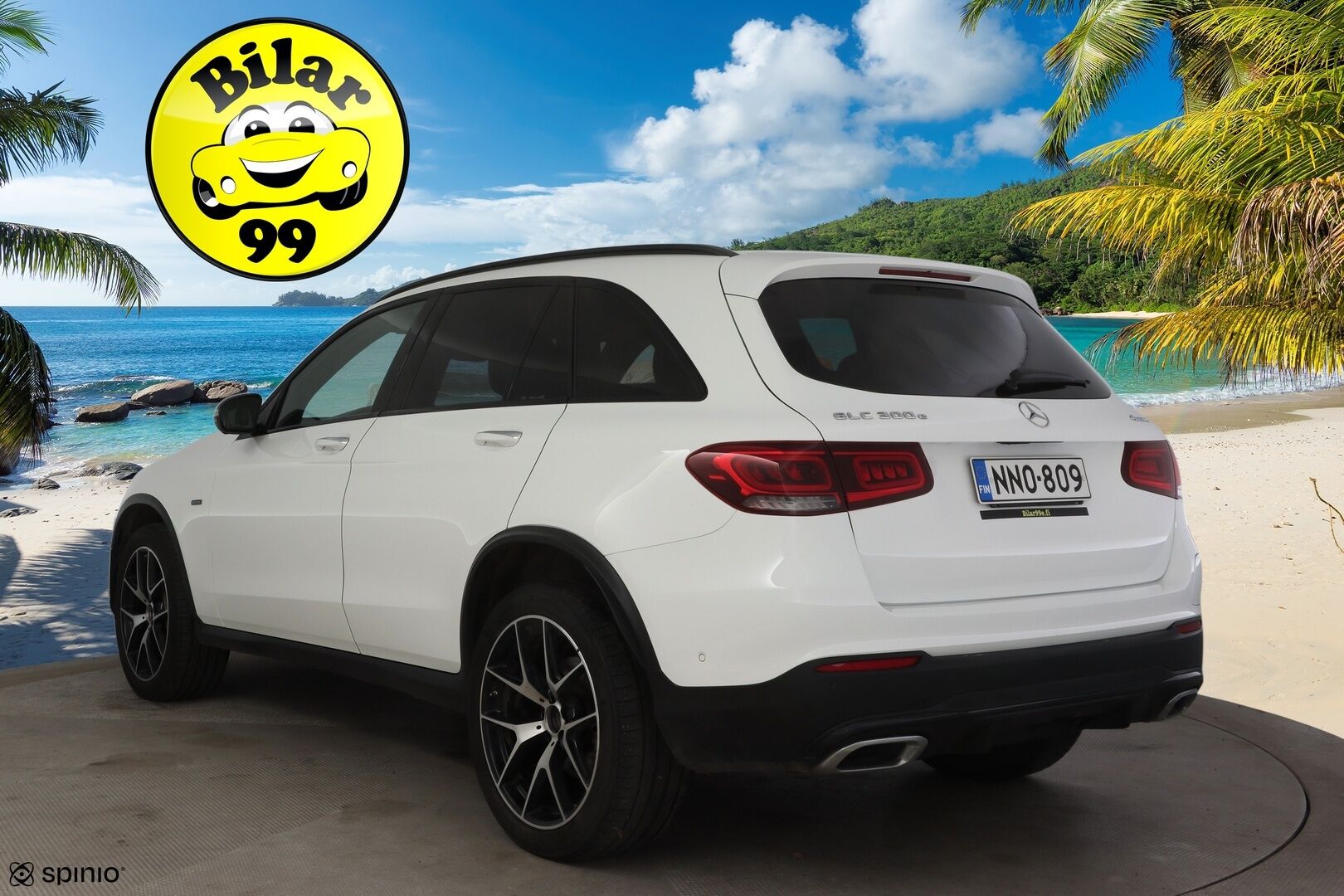 MERCEDES-BENZ GLC 2021 300 e 4MATIC A Business AMG EQ Power - | Hierovat & Ilmastoidut Muistipenkit | Digimittaristo | HUD | 360° | Burmester | Multibeam-LED | KeylessGo | Täyteen Varusteltu | SOH 86,6% | Vetokoukku |